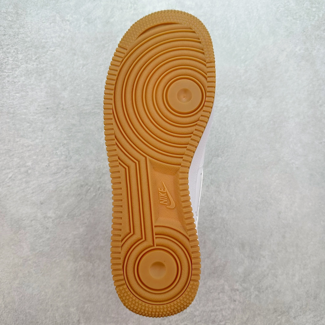 图片[9]-NK Air Force 1´07 Low 空军一号低帮百搭休闲运动板鞋 DJ2739-100 柔软、弹性十足的缓震性能和出色的中底设计 横跨复古与现代的外型结合 造就出风靡全球 三十多年的Force 1 直到今天还深受青睐 尺码：36 36.5 37.5 38 38.5 39 40 40.5 41 42 42.5 43 44 44.5 45-选品中心