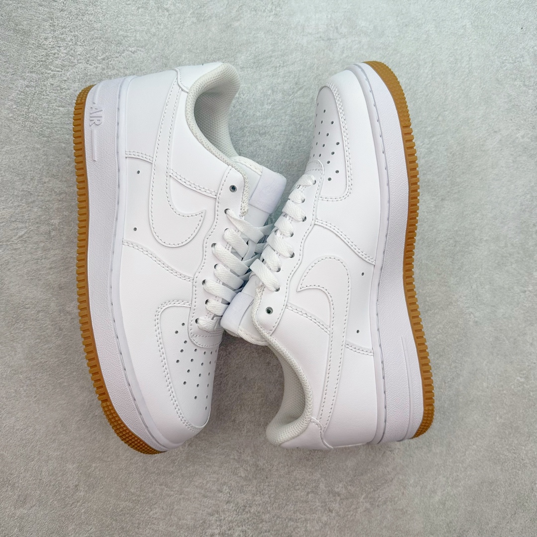 图片[3]-NK Air Force 1´07 Low 空军一号低帮百搭休闲运动板鞋 DJ2739-100 柔软、弹性十足的缓震性能和出色的中底设计 横跨复古与现代的外型结合 造就出风靡全球 三十多年的Force 1 直到今天还深受青睐 尺码：36 36.5 37.5 38 38.5 39 40 40.5 41 42 42.5 43 44 44.5 45-选品中心