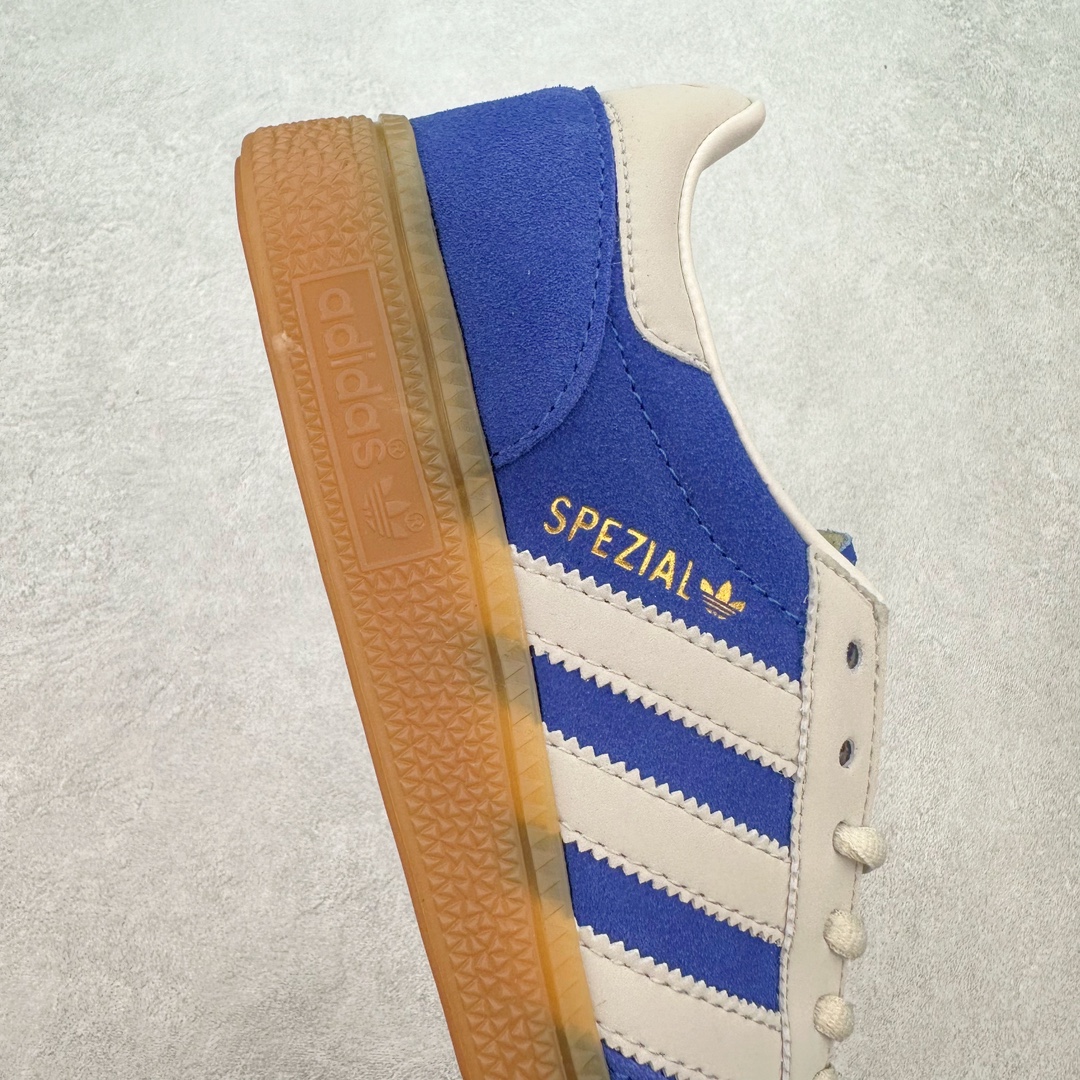 图片[6]-AD Originals Handball SPZL 手球运动员系列百搭休闲运动板鞋 JP5278 这款来自阿迪达斯的这款HANDBALL SPZL前身是一双手球运动鞋，这一次拿来复刻，所以鞋面的主要色彩选用了黑色， 鞋面外侧除了Spezial字母之外还有三叶草标志。Handball SPZL作为复古手球训练鞋与作为室内足球鞋的Samba有着异曲同工之处，但是质感更为出众的鞋身以及丰富的配色选择比起Samba来讲可以说是更胜一筹了！尺码：36 36⅔ 37⅓ 38 38⅔ 39⅓ 40 40⅔ 41⅓ 42 42⅔ 43⅓ 44 45-选品中心