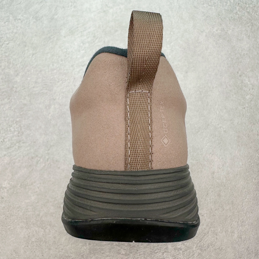 图片[8]-加拿大品牌 始祖鸟·Arcteryx始祖鸟 Konseal Lt 轻量网布防滑轻便耐磨低帮越野跑步鞋 利用先进的技术、更轻但可靠耐用的材料和高度专注的设计流程，我们创造了我们最轻的接近鞋 Konseal LT。它专为在您携带背包和攀爬装备时覆盖崎岖的地面而设计，提供足底支撑和保护、应对不断変化的地形的敏捷性以及 Vibram® Megagrip 外底的自抓地力。内里提供赤足舒适感，鞋跟可平折，因此您可以在系绳或露营时将其作为木屐穿着。尺码：35 36 37 38 39 40 41 42 43 44 45-选品中心