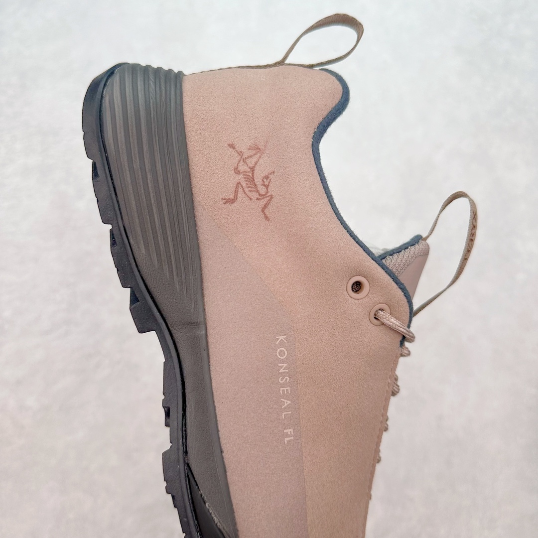 图片[6]-加拿大品牌 始祖鸟·Arcteryx始祖鸟 Konseal Lt 轻量网布防滑轻便耐磨低帮越野跑步鞋 利用先进的技术、更轻但可靠耐用的材料和高度专注的设计流程，我们创造了我们最轻的接近鞋 Konseal LT。它专为在您携带背包和攀爬装备时覆盖崎岖的地面而设计，提供足底支撑和保护、应对不断変化的地形的敏捷性以及 Vibram® Megagrip 外底的自抓地力。内里提供赤足舒适感，鞋跟可平折，因此您可以在系绳或露营时将其作为木屐穿着。尺码：35 36 37 38 39 40 41 42 43 44 45-选品中心