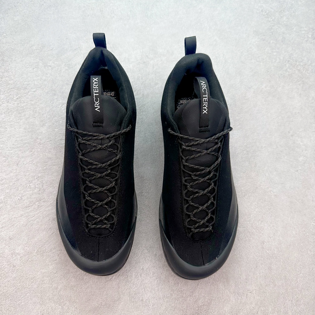 图片[2]-加拿大品牌 始祖鸟·Arcteryx始祖鸟 Konseal Lt 轻量网布防滑轻便耐磨低帮越野跑步鞋 利用先进的技术、更轻但可靠耐用的材料和高度专注的设计流程，我们创造了我们最轻的接近鞋 Konseal LT。它专为在您携带背包和攀爬装备时覆盖崎岖的地面而设计，提供足底支撑和保护、应对不断変化的地形的敏捷性以及 Vibram® Megagrip 外底的自抓地力。内里提供赤足舒适感，鞋跟可平折，因此您可以在系绳或露营时将其作为木屐穿着。尺码：35 36 37 38 39 40 41 42 43 44 45-选品中心