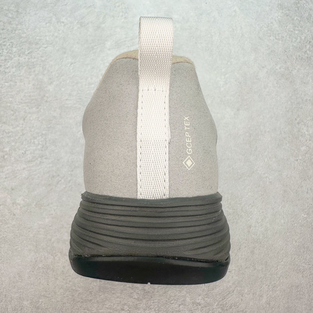 图片[8]-加拿大品牌 始祖鸟·Arcteryx始祖鸟 Konseal Lt 轻量网布防滑轻便耐磨低帮越野跑步鞋 利用先进的技术、更轻但可靠耐用的材料和高度专注的设计流程，我们创造了我们最轻的接近鞋 Konseal LT。它专为在您携带背包和攀爬装备时覆盖崎岖的地面而设计，提供足底支撑和保护、应对不断変化的地形的敏捷性以及 Vibram® Megagrip 外底的自抓地力。内里提供赤足舒适感，鞋跟可平折，因此您可以在系绳或露营时将其作为木屐穿着。尺码：35 36 37 38 39 40 41 42 43 44 45-选品中心