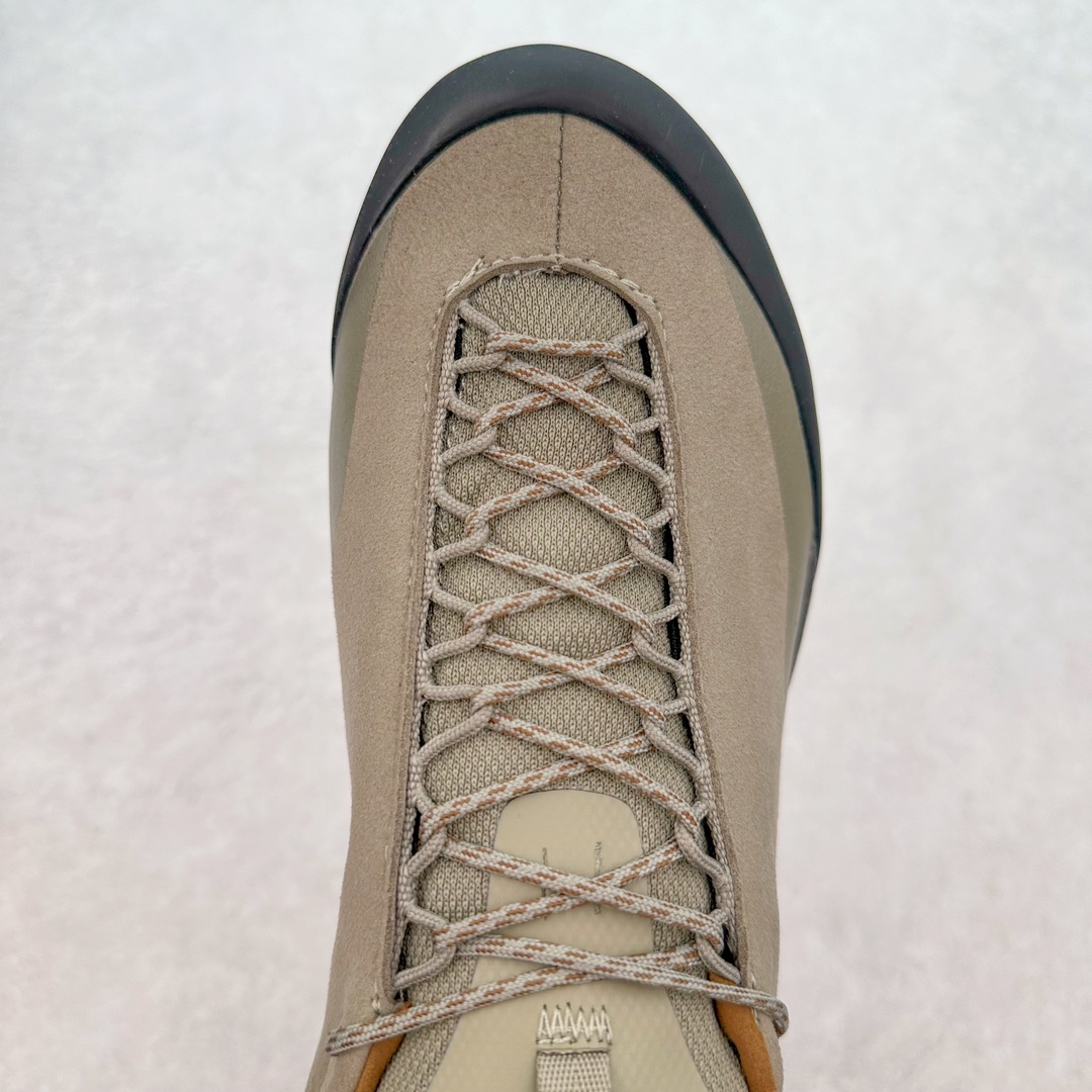 图片[4]-加拿大品牌 始祖鸟·Arcteryx始祖鸟 Konseal Lt 轻量网布防滑轻便耐磨低帮越野跑步鞋 利用先进的技术、更轻但可靠耐用的材料和高度专注的设计流程，我们创造了我们最轻的接近鞋 Konseal LT。它专为在您携带背包和攀爬装备时覆盖崎岖的地面而设计，提供足底支撑和保护、应对不断変化的地形的敏捷性以及 Vibram® Megagrip 外底的自抓地力。内里提供赤足舒适感，鞋跟可平折，因此您可以在系绳或露营时将其作为木屐穿着。尺码：35 36 37 38 39 40 41 42 43 44 45-选品中心