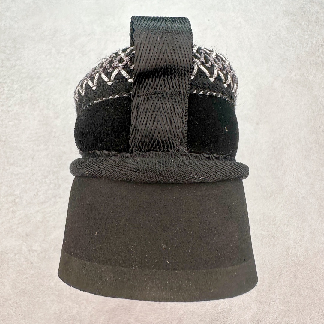 图片[8]-＃性价比 UGG 2553 秋冬经典户外雪地靴 官方同步包装 检验标 材料采用原厂防污防水皮料 羊毛皮一体 防滑耐磨轻翼大底 保暖性能十足 严寒季节 必属佳品 尺码：35 36 37 38 39 40-选品中心