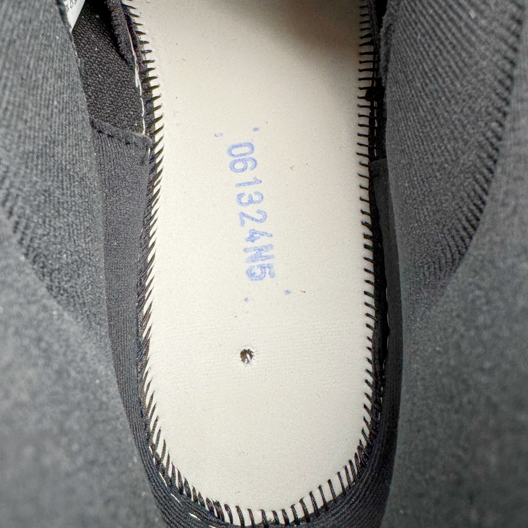 图片[10]-＃Ljr特供 Air Jordan AJ11 Retro High \\\”Legend Blue\\\” 传奇蓝2024 CT8012-104 全新改良批次 圈内最强AJ11系列 恪守真诚 承诺混一赔十 高端零售裸鞋圈特供批次 SZ原厂全套原楦原纸板冲刀磨具开发 原厂皮料加持 原厂港宝加持定型后跟R度完美 同源原厂电绣 飞翼针数密度立体效果一致 百分百一致原鞋 原厂拉帮工艺 针距密度一致 后跟弧度收口自然不对折 极致一眼正品既视感 进口玻璃冲刀皮料裁剪零毛边 全鞋电脑针车工艺 品控清洁度最高QC检验标准 免检产品 原厂订购鞋盒、鞋标、防尘纸、鞋撑、鞋带 追求极致的原厂味道 尺码：40.5 41 42 42.5 43 44 44.5 45 46 47.5 48.5-选品中心