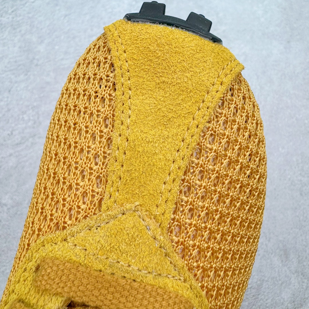 图片[17]-＃KZ纯原 Stussy x NK Roshe Run LD-1000 舒适百搭防滑耐磨低帮休闲跑步鞋男女同款 斯图西联名 棕粉 FQ5369-700 以其中白蓝色款式为例 设计师将白色作为底色 使用蓝色点缀两侧 NK Swoosh 提升视觉层次感的同时还进一步丰富色彩体系 材质方面更是尽显复古气质 全鞋采用大面积网眼面料设计 再在鞋头位置搭配上一大块绒面革 塑造出出色质感以及良好的透气性能 细节上 最醒目的便是两侧精致的Swoosh 点明品牌身份 此外鞋舌上出现的 Stussy 手绘涂鸦字体同样格外亮眼 不仅如此 鞋款后跟上还有 Stussy 字样 Logo 再次点题 彰显出该鞋款特有的联名属性 尺码：36 36.5 37.5 38 38.5 39 40 40.5 41 42 42.5 43 44 44.5 45 46-选品中心