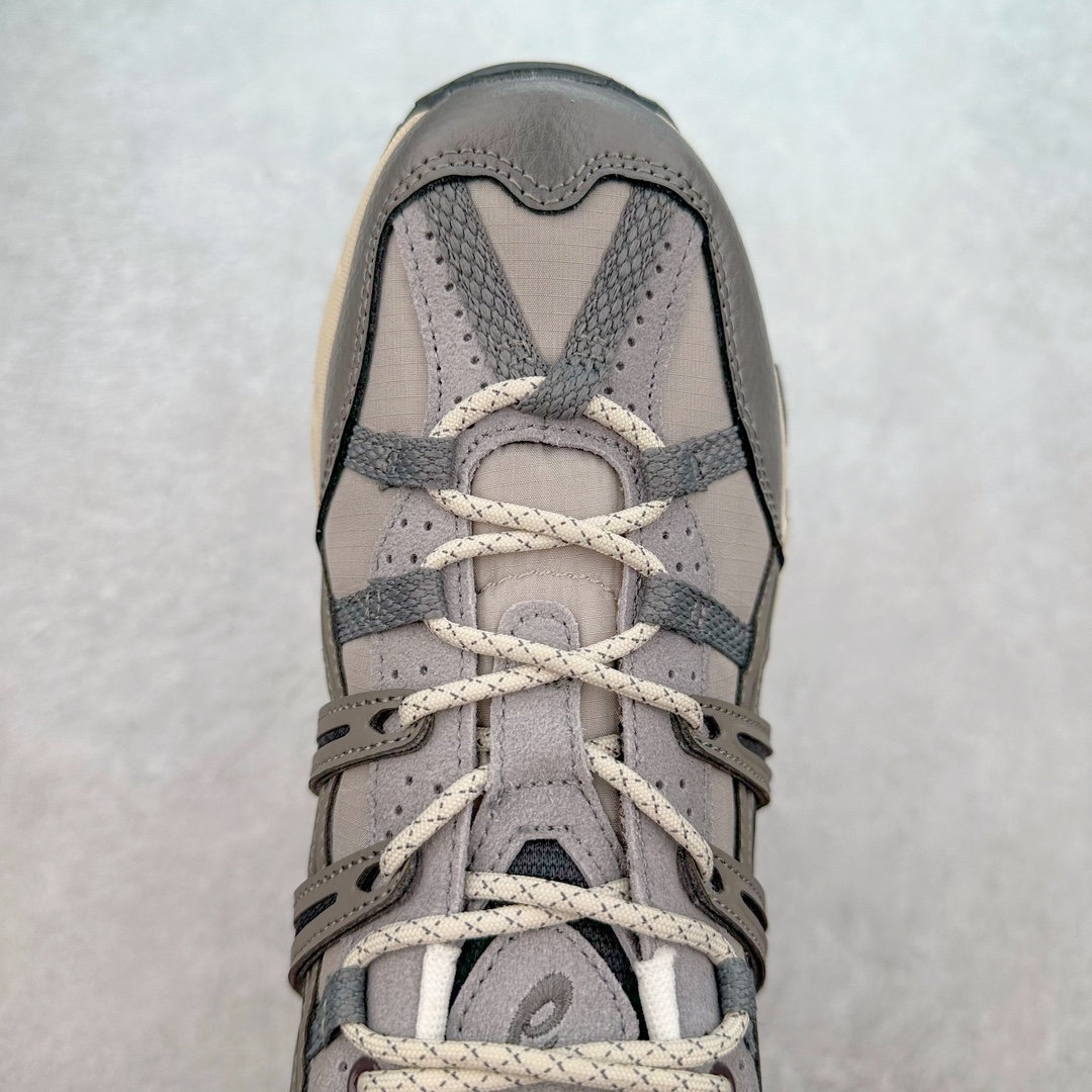 图片[4]-ASICS GEL-Sonoma 15-50 亚瑟士系列山系风户外低帮休闲运动跑步鞋 ASICS发布的GEL-SONOMA 15-50系列新品，从外形来看，兼具潮流感和越来越火的户外机能风，无论是配色还是性能，感觉牢牢抓住了年轻一代的心。这款鞋从设计、科技到配色多方位把握户外所需元素，鞋面采用专为户外竞技跑步设计的15-50经典越野竞技鞋，并融合前两代GEL-SONOMA越野鞋。升级后的GEL-SONOMA 15-50以分层后跟设计大幅提升了鞋款耐磨性，满足了日常穿着、城市徒步和登山远足多功能场景需求。鞋子用到的核心科技是GEL缓震胶与SpEVA科技中底，带来出色缓冲性能和防滑能力。在外形设计上，硬朗的轮廓与机能感线条加持，使GEL-SONOMA 15-50具备突出的户外风格，配色也十分迎合时下流行的山系风，选用多色块拼接，潮流感满满。尺码：36 37 37.5 38 39 39.5 40 40.5 41.5 42 42.5 43.5 44 45-选品中心