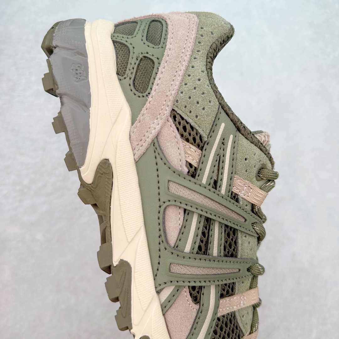 图片[6]-ASICS GEL-Sonoma 15-50 亚瑟士系列山系风户外低帮休闲运动跑步鞋 ASICS发布的GEL-SONOMA 15-50系列新品，从外形来看，兼具潮流感和越来越火的户外机能风，无论是配色还是性能，感觉牢牢抓住了年轻一代的心。这款鞋从设计、科技到配色多方位把握户外所需元素，鞋面采用专为户外竞技跑步设计的15-50经典越野竞技鞋，并融合前两代GEL-SONOMA越野鞋。升级后的GEL-SONOMA 15-50以分层后跟设计大幅提升了鞋款耐磨性，满足了日常穿着、城市徒步和登山远足多功能场景需求。鞋子用到的核心科技是GEL缓震胶与SpEVA科技中底，带来出色缓冲性能和防滑能力。在外形设计上，硬朗的轮廓与机能感线条加持，使GEL-SONOMA 15-50具备突出的户外风格，配色也十分迎合时下流行的山系风，选用多色块拼接，潮流感满满。尺码：36 37 37.5 38 39 39.5 40 40.5 41.5 42 42.5 43.5 44 45-选品中心