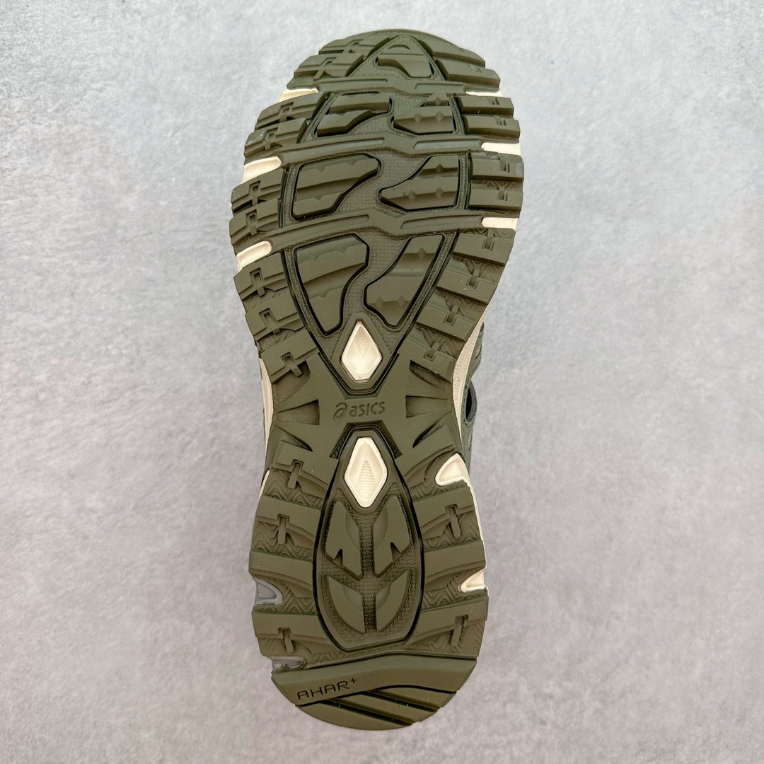 图片[9]-ASICS GEL-Sonoma 15-50 亚瑟士系列山系风户外低帮休闲运动跑步鞋 ASICS发布的GEL-SONOMA 15-50系列新品，从外形来看，兼具潮流感和越来越火的户外机能风，无论是配色还是性能，感觉牢牢抓住了年轻一代的心。这款鞋从设计、科技到配色多方位把握户外所需元素，鞋面采用专为户外竞技跑步设计的15-50经典越野竞技鞋，并融合前两代GEL-SONOMA越野鞋。升级后的GEL-SONOMA 15-50以分层后跟设计大幅提升了鞋款耐磨性，满足了日常穿着、城市徒步和登山远足多功能场景需求。鞋子用到的核心科技是GEL缓震胶与SpEVA科技中底，带来出色缓冲性能和防滑能力。在外形设计上，硬朗的轮廓与机能感线条加持，使GEL-SONOMA 15-50具备突出的户外风格，配色也十分迎合时下流行的山系风，选用多色块拼接，潮流感满满。尺码：36 37 37.5 38 39 39.5 40 40.5 41.5 42 42.5 43.5 44 45-选品中心