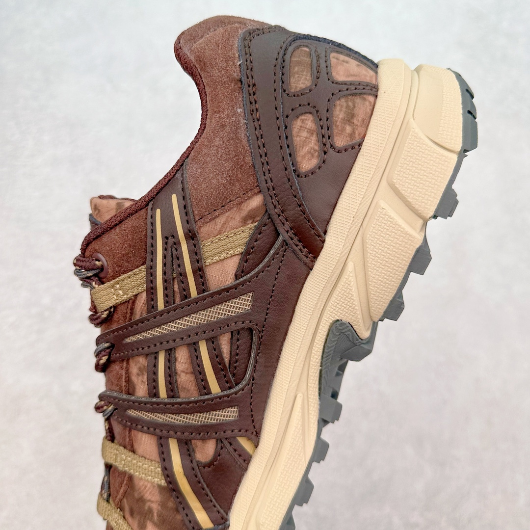 图片[7]-ASICS GEL-Sonoma 15-50 亚瑟士系列山系风户外低帮休闲运动跑步鞋 ASICS发布的GEL-SONOMA 15-50系列新品，从外形来看，兼具潮流感和越来越火的户外机能风，无论是配色还是性能，感觉牢牢抓住了年轻一代的心。这款鞋从设计、科技到配色多方位把握户外所需元素，鞋面采用专为户外竞技跑步设计的15-50经典越野竞技鞋，并融合前两代GEL-SONOMA越野鞋。升级后的GEL-SONOMA 15-50以分层后跟设计大幅提升了鞋款耐磨性，满足了日常穿着、城市徒步和登山远足多功能场景需求。鞋子用到的核心科技是GEL缓震胶与SpEVA科技中底，带来出色缓冲性能和防滑能力。在外形设计上，硬朗的轮廓与机能感线条加持，使GEL-SONOMA 15-50具备突出的户外风格，配色也十分迎合时下流行的山系风，选用多色块拼接，潮流感满满。尺码：36 37 37.5 38 39 39.5 40 40.5 41.5 42 42.5 43.5 44 45-选品中心