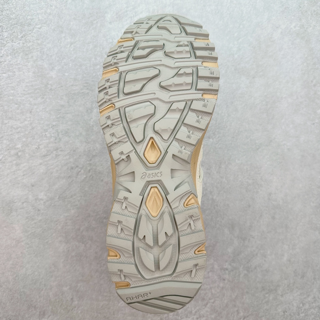 图片[9]-ASICS GEL-Sonoma 15-50 亚瑟士系列山系风户外低帮休闲运动跑步鞋 ASICS发布的GEL-SONOMA 15-50系列新品，从外形来看，兼具潮流感和越来越火的户外机能风，无论是配色还是性能，感觉牢牢抓住了年轻一代的心。这款鞋从设计、科技到配色多方位把握户外所需元素，鞋面采用专为户外竞技跑步设计的15-50经典越野竞技鞋，并融合前两代GEL-SONOMA越野鞋。升级后的GEL-SONOMA 15-50以分层后跟设计大幅提升了鞋款耐磨性，满足了日常穿着、城市徒步和登山远足多功能场景需求。鞋子用到的核心科技是GEL缓震胶与SpEVA科技中底，带来出色缓冲性能和防滑能力。在外形设计上，硬朗的轮廓与机能感线条加持，使GEL-SONOMA 15-50具备突出的户外风格，配色也十分迎合时下流行的山系风，选用多色块拼接，潮流感满满。尺码：36 37 37.5 38 39 39.5 40 40.5 41.5 42 42.5 43.5 44 45-选品中心