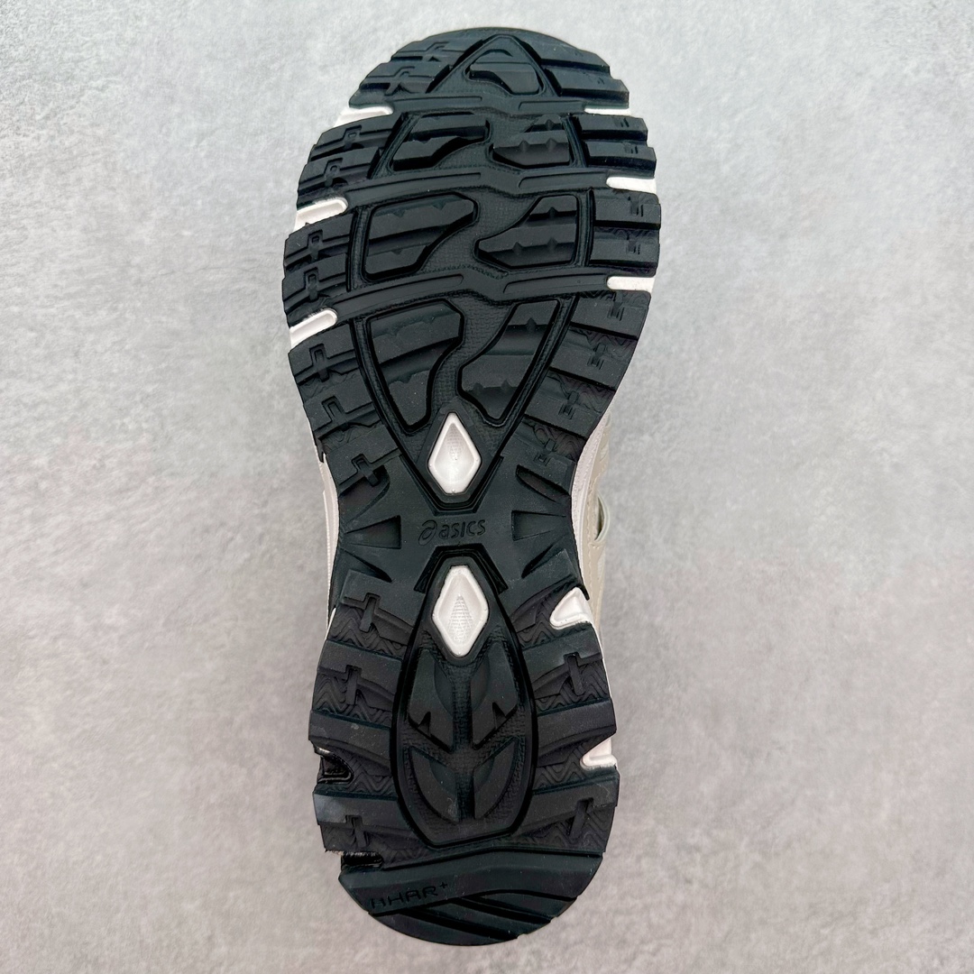 图片[9]-ASICS GEL-Sonoma 15-50 亚瑟士系列山系风户外低帮休闲运动跑步鞋 ASICS发布的GEL-SONOMA 15-50系列新品，从外形来看，兼具潮流感和越来越火的户外机能风，无论是配色还是性能，感觉牢牢抓住了年轻一代的心。这款鞋从设计、科技到配色多方位把握户外所需元素，鞋面采用专为户外竞技跑步设计的15-50经典越野竞技鞋，并融合前两代GEL-SONOMA越野鞋。升级后的GEL-SONOMA 15-50以分层后跟设计大幅提升了鞋款耐磨性，满足了日常穿着、城市徒步和登山远足多功能场景需求。鞋子用到的核心科技是GEL缓震胶与SpEVA科技中底，带来出色缓冲性能和防滑能力。在外形设计上，硬朗的轮廓与机能感线条加持，使GEL-SONOMA 15-50具备突出的户外风格，配色也十分迎合时下流行的山系风，选用多色块拼接，潮流感满满。尺码：36 37 37.5 38 39 39.5 40 40.5 41.5 42 42.5 43.5 44 45-选品中心