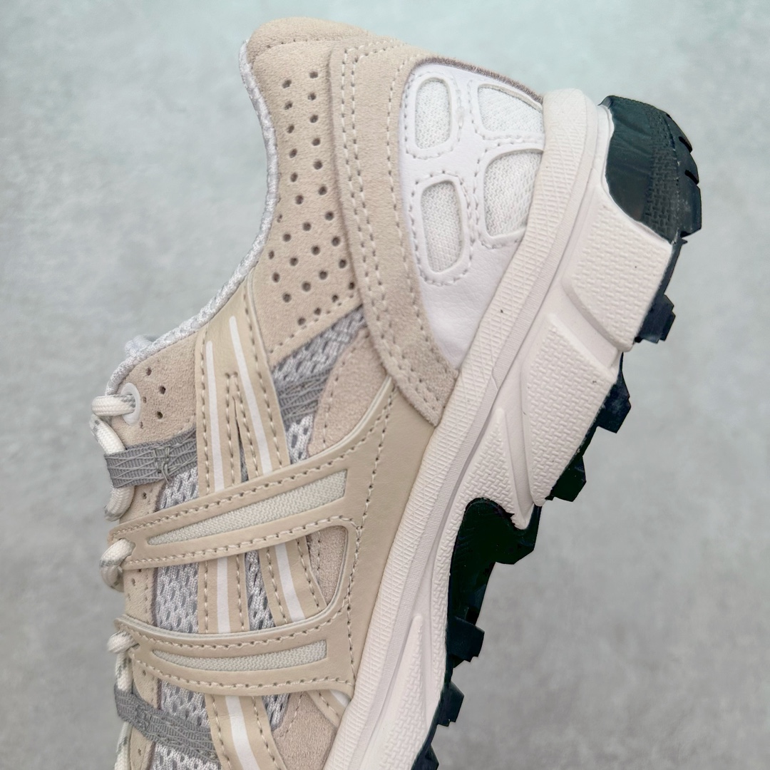 图片[7]-ASICS GEL-Sonoma 15-50 亚瑟士系列山系风户外低帮休闲运动跑步鞋 ASICS发布的GEL-SONOMA 15-50系列新品，从外形来看，兼具潮流感和越来越火的户外机能风，无论是配色还是性能，感觉牢牢抓住了年轻一代的心。这款鞋从设计、科技到配色多方位把握户外所需元素，鞋面采用专为户外竞技跑步设计的15-50经典越野竞技鞋，并融合前两代GEL-SONOMA越野鞋。升级后的GEL-SONOMA 15-50以分层后跟设计大幅提升了鞋款耐磨性，满足了日常穿着、城市徒步和登山远足多功能场景需求。鞋子用到的核心科技是GEL缓震胶与SpEVA科技中底，带来出色缓冲性能和防滑能力。在外形设计上，硬朗的轮廓与机能感线条加持，使GEL-SONOMA 15-50具备突出的户外风格，配色也十分迎合时下流行的山系风，选用多色块拼接，潮流感满满。尺码：36 37 37.5 38 39 39.5 40 40.5 41.5 42 42.5 43.5 44 45-选品中心