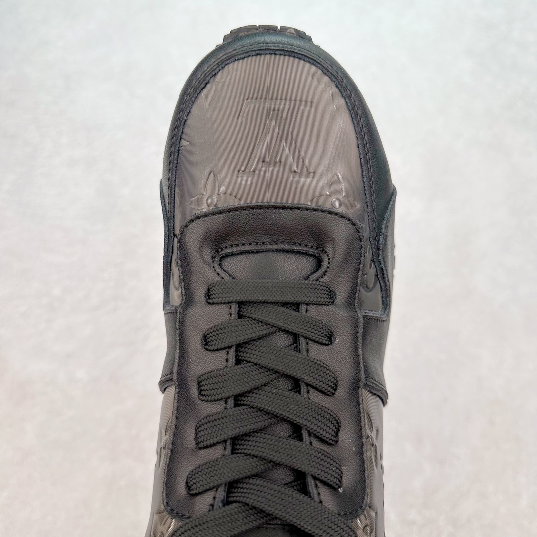 图片[4]-Louis Vuitton Archlight Sneakers 探视系列真皮拼色复古老爹风休闲运动鞋 全新升级LV，代购级品质 ins炸款米兰走秀风，法国顶级高奢品牌/LV路易威登 第一时间订入zp开发⚠每个拼色的材质都是原版独家定制♻,与正品一致 做到对版对色✅大底开模高弹力环保♻发泡底 模具费都高达十几万 广东原产#升级原装配件礼盒及全套原装配件包装物#采用头层小牛皮革饰片组合网格面料鞋面材质#超软皮内里脚垫#独立开发TPU回弹中底#组合TPR耐磨外底❗尺码：39-45-选品中心