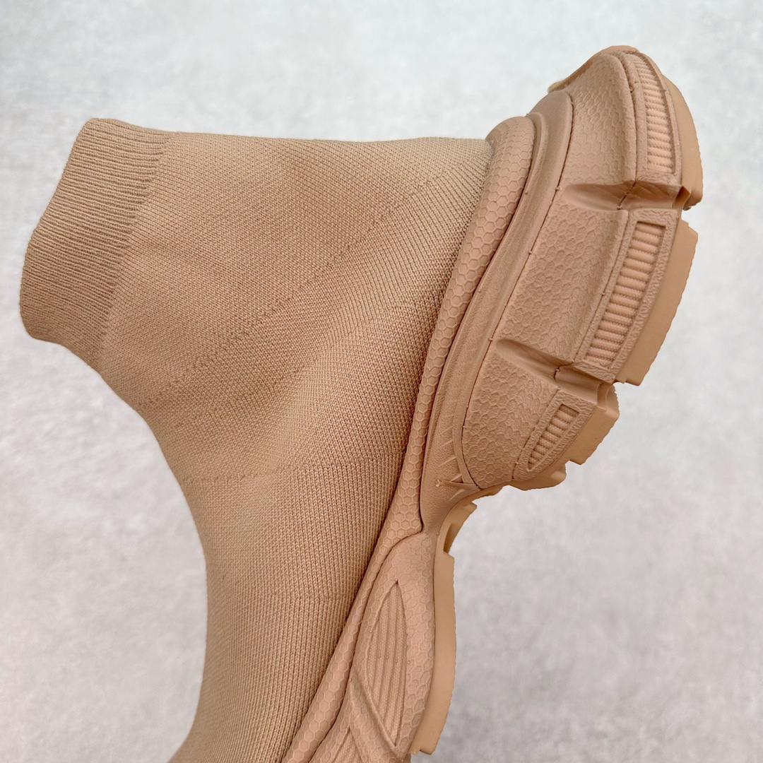 图片[7]-＃JC纯原 BALENCIAGA 3XL 巴黎世家袜子鞋复古休闲运动鞋 系列推出探索时尚界对于原创与挪用的概念 以全新系列致敬传承与经典 以标志性Balenciaga廓形和抽象大底 碰撞出诙谐又和谐的新创意 原版一比一做法 鞋面高密度飞织 独家组合大底 正品全套包装 尺码：35-46-选品中心