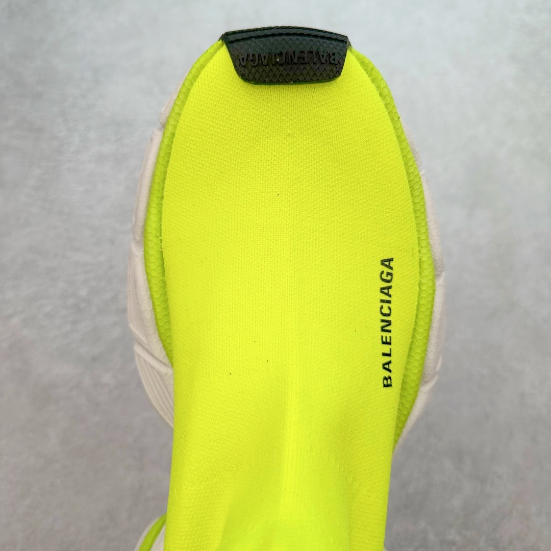 图片[4]-＃JC纯原 BALENCIAGA 3XL 巴黎世家袜子鞋复古休闲运动鞋 系列推出探索时尚界对于原创与挪用的概念 以全新系列致敬传承与经典 以标志性Balenciaga廓形和抽象大底 碰撞出诙谐又和谐的新创意 原版一比一做法 鞋面高密度飞织 独家组合大底 正品全套包装 尺码：35-46-选品中心