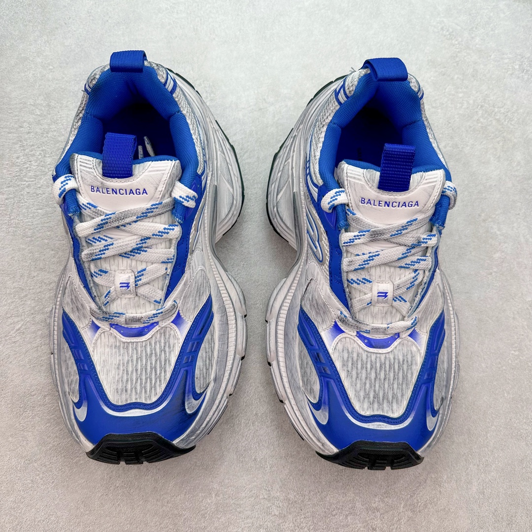 图片[2]-＃JC纯原 BALENCIAGA 10XL Sneakers 巴黎世家十二代网布系带低帮走秀复古老爹鞋 全套原纸板楦头开发 最原汁原味的灵魂版型 全鞋荧光划线卡点 胶水把控整洁度追求极致完美 每一双都是工艺品 多重QC质检 超越公司货的品控标准 实实在在的免检产品 原盒原配 正确字体电绣 粗细、位置、大小正确 侧边TPU 透气孔匹配意产原版 正确分离大底 TPU软底 原版一致大底LOGO 立体感十足 原厂皮料水洗做旧 采购原厂网纱 不含皮革 网布材料和聚氨酯 磨损效果 展现品牌对于新潮事物的热情 这款鞋子拥有巨大尺寸和醒目设计 符合当下”老爹鞋”的趋势 鞋子采用银灰配色 营造出低调而不失华丽的效果 10XL的尺码使它成为市场中最显眼的存在 适合追求个性化的人群 Balenciaga始终站在时尚前沿 此次发布的产品再次体现了他们的创新能力 尺码：35 36 37 38 39 40 41 42 43 44 45 46-选品中心