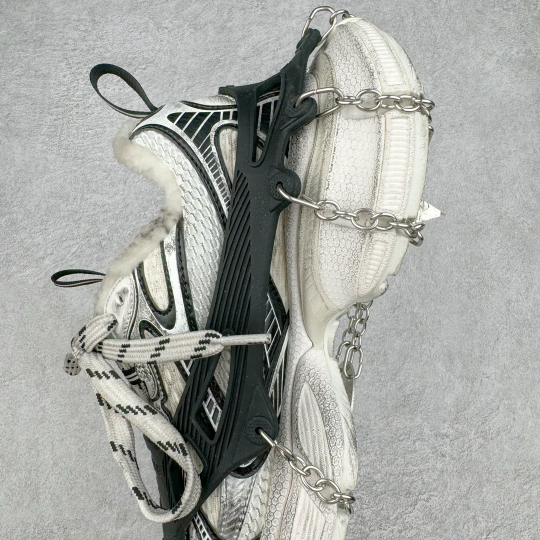 图片[7]-＃JC纯原 BALENCIAGA 3XL Sneakers 巴黎世家十代冰爪加绒版系带低帮走秀复古老爹鞋 配套套现全码福利开炸 长期补货价格一步到位 市场中端王者 欢迎对比 实力大厂成熟流水线出品 品控完美 免检产品 新配色陆续开发 全套原纸板楦头开发 完美版型 鞋头边缘和后帮徽标 鞋面和后跟凸印尺码 鞋舌 3XL 橡胶品牌标识和反光细节 鞋帮拉袢和鞋舌拉祥 配反光细节 备用鞋带在鞋履前侧 可在穿着前取下 便于不同造型搭配 注意运费超重 偏大一码 尺码：35 36 37 38 39 40 41 42 43 44 45 46-选品中心