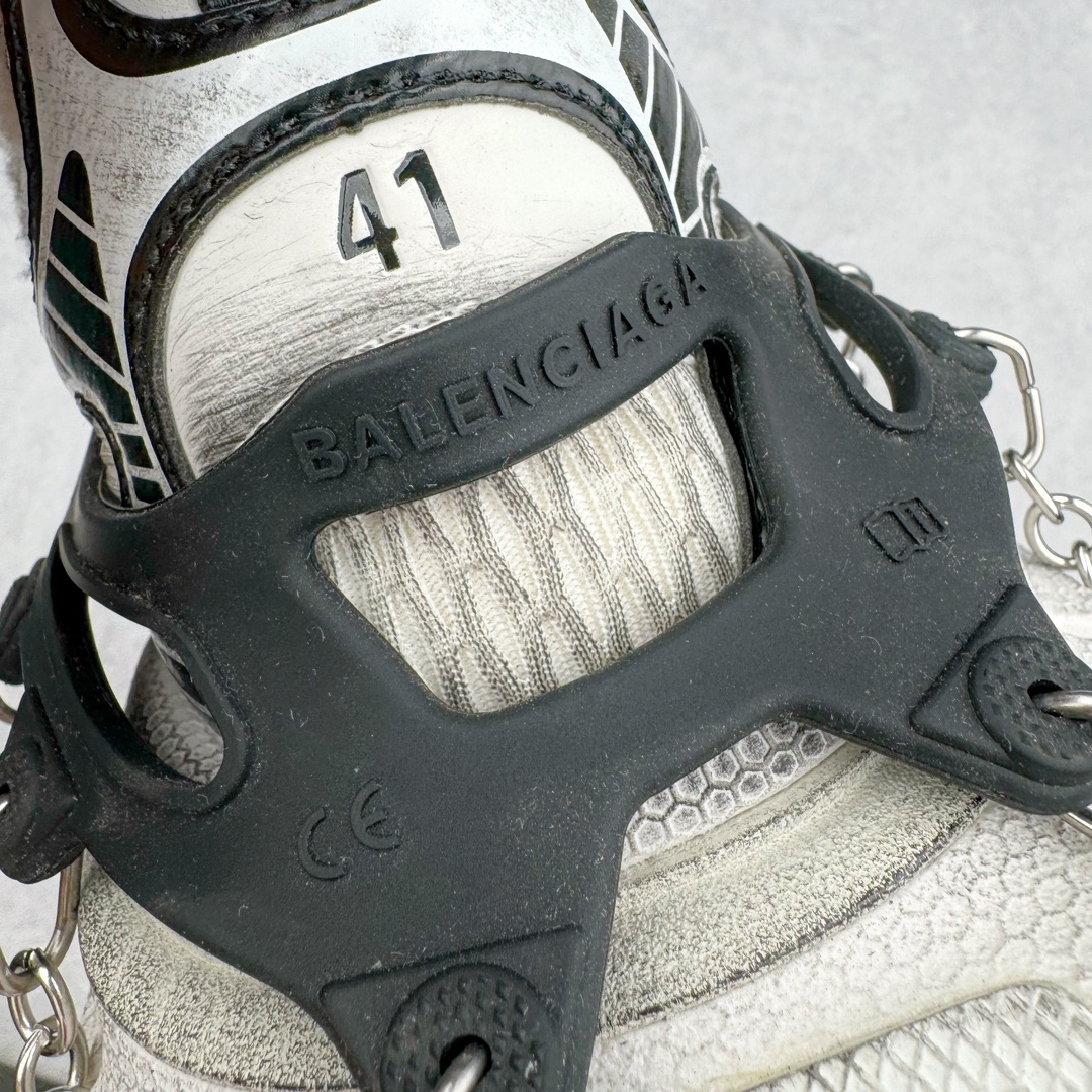 图片[12]-＃JC纯原 BALENCIAGA 3XL Sneakers 巴黎世家十代冰爪加绒版系带低帮走秀复古老爹鞋 配套套现全码福利开炸 长期补货价格一步到位 市场中端王者 欢迎对比 实力大厂成熟流水线出品 品控完美 免检产品 新配色陆续开发 全套原纸板楦头开发 完美版型 鞋头边缘和后帮徽标 鞋面和后跟凸印尺码 鞋舌 3XL 橡胶品牌标识和反光细节 鞋帮拉袢和鞋舌拉祥 配反光细节 备用鞋带在鞋履前侧 可在穿着前取下 便于不同造型搭配 注意运费超重 偏大一码 尺码：35 36 37 38 39 40 41 42 43 44 45 46-选品中心