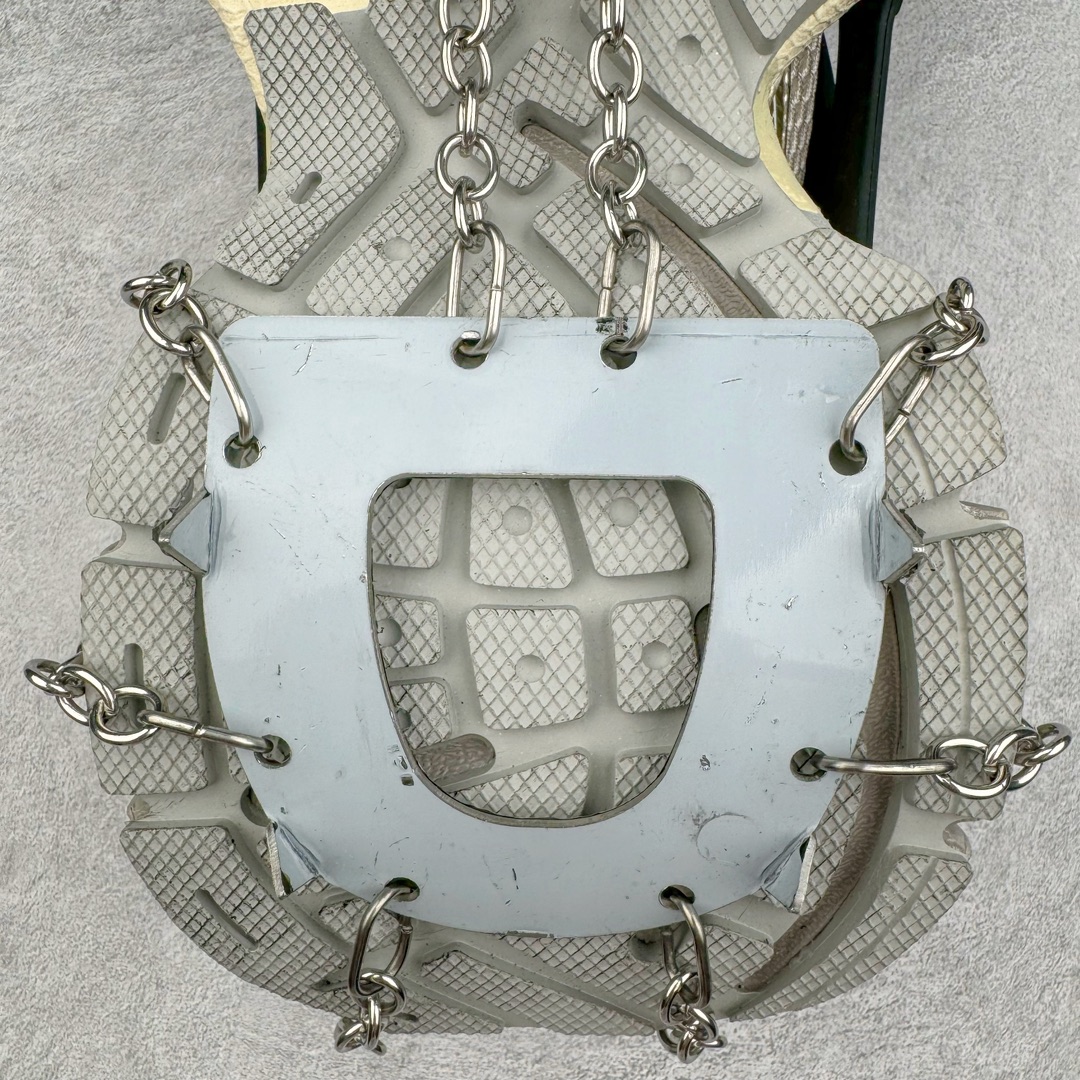 图片[12]-＃JC纯原 BALENCIAGA 3XL Sneakers 巴黎世家十代冰爪加绒版系带低帮走秀复古老爹鞋 配套套现全码福利开炸 长期补货价格一步到位 市场中端王者 欢迎对比 实力大厂成熟流水线出品 品控完美 免检产品 新配色陆续开发 全套原纸板楦头开发 完美版型 鞋头边缘和后帮徽标 鞋面和后跟凸印尺码 鞋舌 3XL 橡胶品牌标识和反光细节 鞋帮拉袢和鞋舌拉祥 配反光细节 备用鞋带在鞋履前侧 可在穿着前取下 便于不同造型搭配 注意运费超重 偏大一码 尺码：35 36 37 38 39 40 41 42 43 44 45 46-选品中心