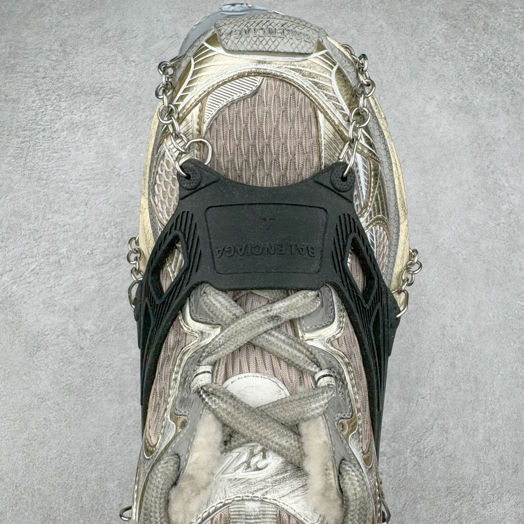 图片[4]-＃JC纯原 BALENCIAGA 3XL Sneakers 巴黎世家十代冰爪加绒版系带低帮走秀复古老爹鞋 配套套现全码福利开炸 长期补货价格一步到位 市场中端王者 欢迎对比 实力大厂成熟流水线出品 品控完美 免检产品 新配色陆续开发 全套原纸板楦头开发 完美版型 鞋头边缘和后帮徽标 鞋面和后跟凸印尺码 鞋舌 3XL 橡胶品牌标识和反光细节 鞋帮拉袢和鞋舌拉祥 配反光细节 备用鞋带在鞋履前侧 可在穿着前取下 便于不同造型搭配 注意运费超重 偏大一码 尺码：35 36 37 38 39 40 41 42 43 44 45 46-选品中心