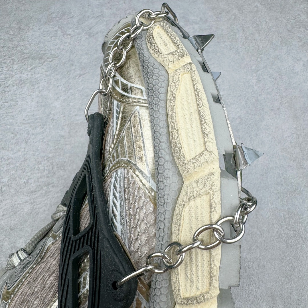 图片[14]-＃JC纯原 BALENCIAGA 3XL Sneakers 巴黎世家十代冰爪加绒版系带低帮走秀复古老爹鞋 配套套现全码福利开炸 长期补货价格一步到位 市场中端王者 欢迎对比 实力大厂成熟流水线出品 品控完美 免检产品 新配色陆续开发 全套原纸板楦头开发 完美版型 鞋头边缘和后帮徽标 鞋面和后跟凸印尺码 鞋舌 3XL 橡胶品牌标识和反光细节 鞋帮拉袢和鞋舌拉祥 配反光细节 备用鞋带在鞋履前侧 可在穿着前取下 便于不同造型搭配 注意运费超重 偏大一码 尺码：35 36 37 38 39 40 41 42 43 44 45 46-选品中心