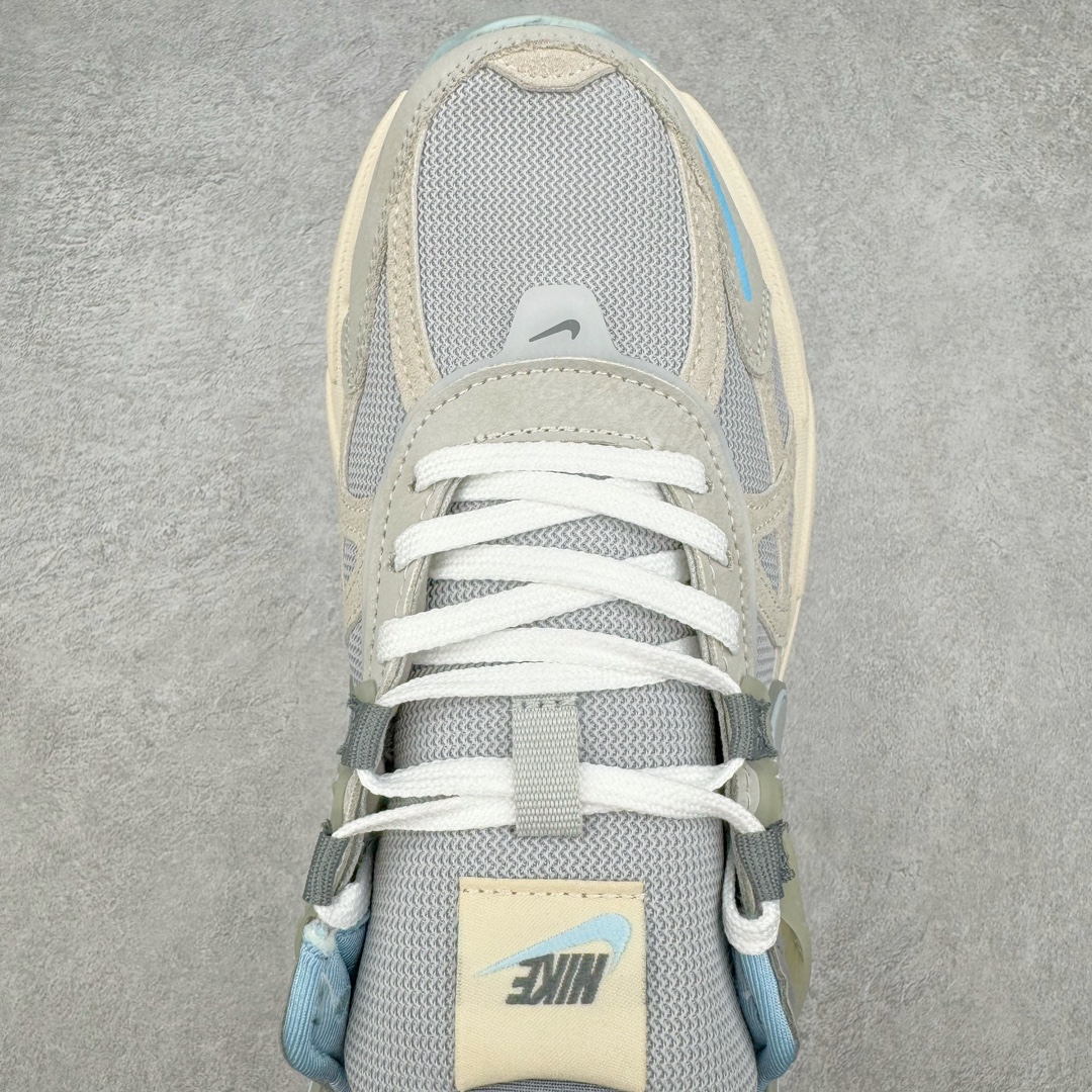 图片[4]-NK V2K Runtekk 减震防滑低帮 复古老爹鞋跑步鞋 FZ3596-072 鞋款被命名为 Runtekk 设计上借鉴了 2000 年的跑鞋风格 配色上以金属银为主调 简练又有复古运动气质 材质上使用大面积网眼、皮革、TPU 组成 支撑和透气性肯定不错 中底处由 Cushlon 泡绵打造 保证在压马路时可以提供优秀脚感 并通过一手做旧氧化效果突出复古感 中底造型很容易让大家联想到巴黎世家3XL 增高效果同样不能忽视 尺码：36 36.5 37.5 38 38.5 39 40 40.5 41 42 42.5 43 44 44.5 45-选品中心