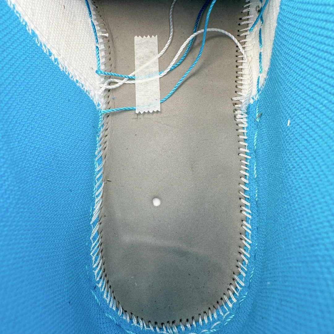 图片[11]-＃纯原 OFF-WHITE x Air Jordan AJ1 Retro High OW联名北卡蓝 AQ0818-148 外贸特供 原楦原纸板开发 极致一眼正品既视感 原厂皮料 原厂拉帮工艺 全部采用原厂电脑车 针距 边距完全同步原鞋 特供皮料一致原鞋 鞋面清洁度最高QC检验标准 控制溢胶 飞翼3D高频深度立体 鞋盒、防尘纸 均采购来自原厂 尺码：40.5 41 42 42.5 43 44 44.5 45 46 47.5-选品中心