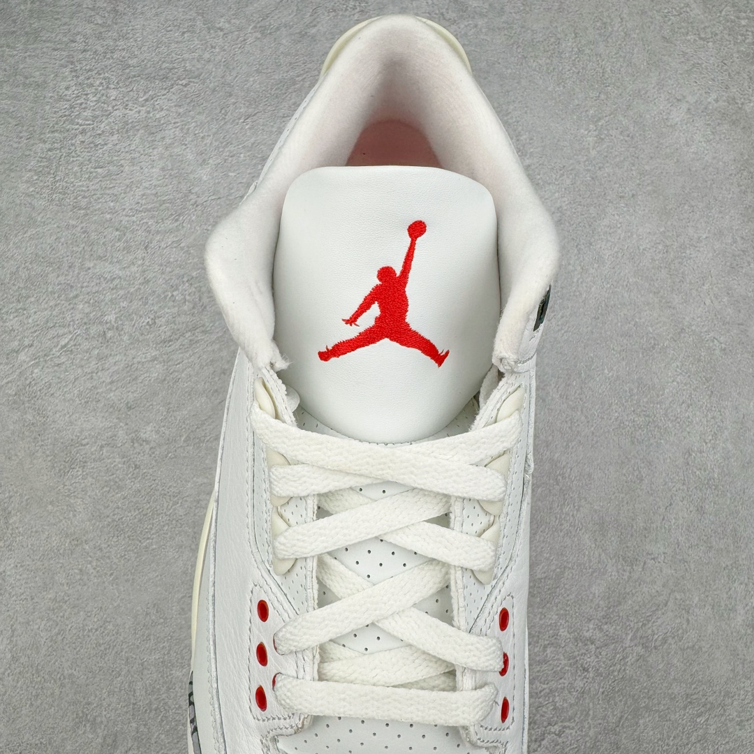 图片[5]-＃QD纯原 Air Jordan AJ3 Retro 做旧白水泥 DN3707-100 圈内最强三代系列 匠心打造 开发时长超过半年 目前可过各类鉴定或无法鉴定 裸鞋随便操作 全套原纸板楦头开发 原厂大底磨具加持立体防滑纹理 原装可视Air Sole气垫 原汁原味最完美的三代版型 唯一正确鞋头趴度弧度高度鞋身腰线 原厂TPU彩虹扎染后跟饰片 正确内里反口里网布 皮料菱角分明不变形无多余毛边 广东原厂zp同批次手工大底描漆拉丝 市场唯一原厂鞋扣模具 原厂织唛标 原厂飞人电绣工艺 尾指中部跳三针 独家绑鞋带手法 印刷中底布 四线拉帮 米色美纹纸贴合固定 进口港宝加持 后跟自然饱满 全鞋荧光划线卡点 追求极致完美 每一双都是工艺品 多重QC质检 超越公司货的品控标准 实实在在的免检产品 尺码：40.5 41 42 42.5 43 44 44.5 45 45.5 46 47.5 48.5-选品中心