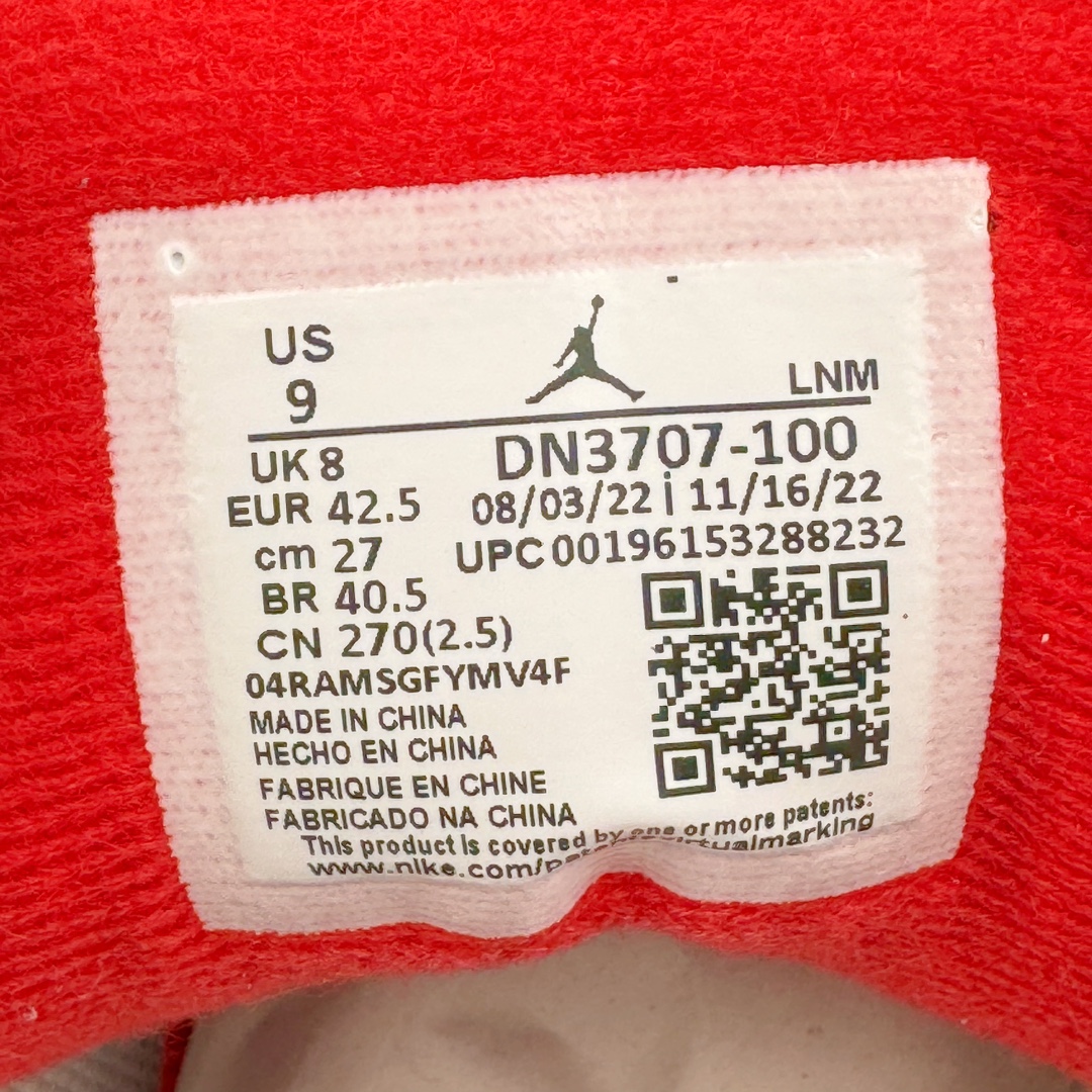 图片[11]-＃QD纯原 Air Jordan AJ3 Retro 做旧白水泥 DN3707-100 圈内最强三代系列 匠心打造 开发时长超过半年 目前可过各类鉴定或无法鉴定 裸鞋随便操作 全套原纸板楦头开发 原厂大底磨具加持立体防滑纹理 原装可视Air Sole气垫 原汁原味最完美的三代版型 唯一正确鞋头趴度弧度高度鞋身腰线 原厂TPU彩虹扎染后跟饰片 正确内里反口里网布 皮料菱角分明不变形无多余毛边 广东原厂zp同批次手工大底描漆拉丝 市场唯一原厂鞋扣模具 原厂织唛标 原厂飞人电绣工艺 尾指中部跳三针 独家绑鞋带手法 印刷中底布 四线拉帮 米色美纹纸贴合固定 进口港宝加持 后跟自然饱满 全鞋荧光划线卡点 追求极致完美 每一双都是工艺品 多重QC质检 超越公司货的品控标准 实实在在的免检产品 尺码：40.5 41 42 42.5 43 44 44.5 45 45.5 46 47.5 48.5-选品中心