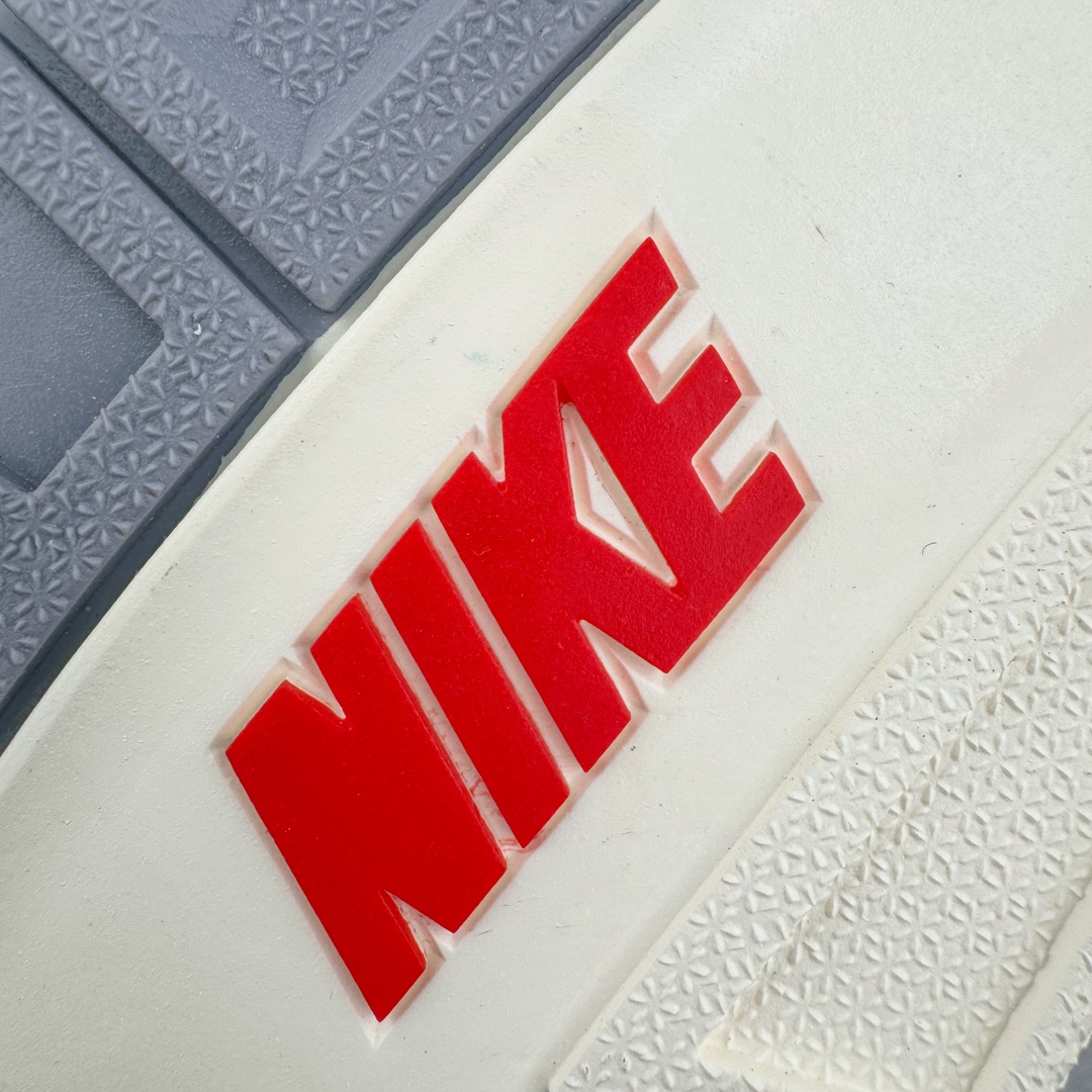 图片[25]-＃QD纯原 Air Jordan AJ3 Retro 做旧白水泥 DN3707-100 圈内最强三代系列 匠心打造 开发时长超过半年 目前可过各类鉴定或无法鉴定 裸鞋随便操作 全套原纸板楦头开发 原厂大底磨具加持立体防滑纹理 原装可视Air Sole气垫 原汁原味最完美的三代版型 唯一正确鞋头趴度弧度高度鞋身腰线 原厂TPU彩虹扎染后跟饰片 正确内里反口里网布 皮料菱角分明不变形无多余毛边 广东原厂zp同批次手工大底描漆拉丝 市场唯一原厂鞋扣模具 原厂织唛标 原厂飞人电绣工艺 尾指中部跳三针 独家绑鞋带手法 印刷中底布 四线拉帮 米色美纹纸贴合固定 进口港宝加持 后跟自然饱满 全鞋荧光划线卡点 追求极致完美 每一双都是工艺品 多重QC质检 超越公司货的品控标准 实实在在的免检产品 尺码：40.5 41 42 42.5 43 44 44.5 45 45.5 46 47.5 48.5-选品中心