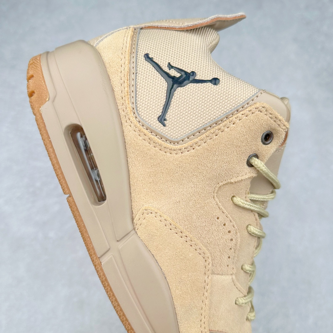 图片[6]-＃福利特价 Air Jordan Courtside AJ23 简版中帮复古休闲运动文化篮球鞋 作为AJ3到AJ4之间的过渡产品，之所以被称为AJ3的简版，它们的造型非常的相似但是也有一些差异，鞋面采用耐磨的牛剖层和人造革鞋面搭配，后跟可以明显看见Air Max气垫。出色的包裹效果让鞋子脚感非常舒适，也让脚掌以及脚面更加的贴合鞋子，在双脚落地产生冲击力的同时，可视气垫可以有效减缓力道，提高鞋子整体的稳定性，既能起到减震的作用，又能保证双足舒适的脚感。另外，灵敏的Phylon中底以及鞋帮的设计，锁住双足，也为前掌提供了有效的包裹。内衬部分采用了透气的织物材料，为脚部的舒适脚感提供了充足的条件。最后就是大底部分，大底采用的是橡胶材质，无论是日常压马路还是简单的运动，都是可以驾驭，鞋底水波纹以及其他不规则图案，也保障了鞋子充足的防滑性以及耐磨性。尺码：36 36.5 37.5 38 38.5 39 40 40.5 41 42 42.5 43 44 44.5 45-选品中心