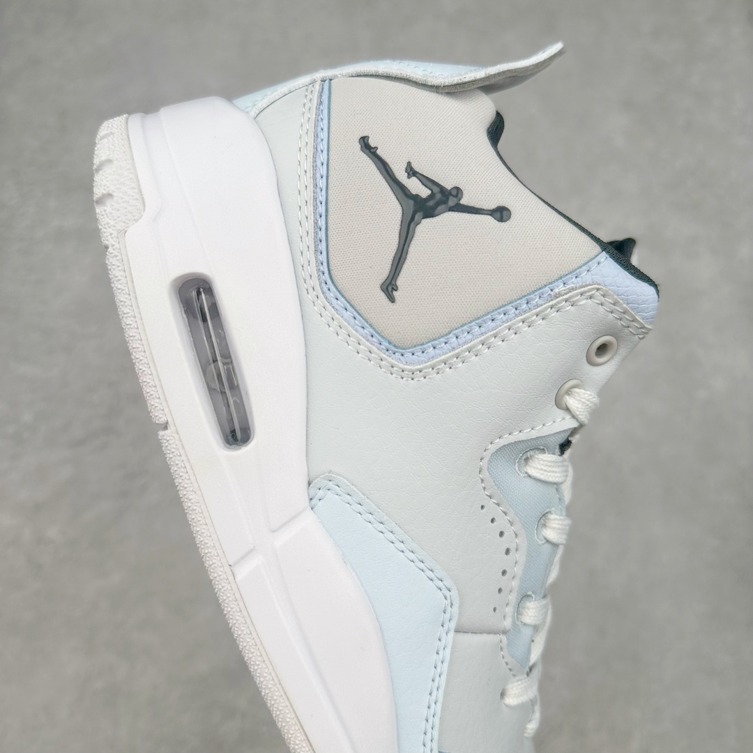 图片[6]-＃福利特价 Air Jordan Courtside AJ23 简版中帮复古休闲运动文化篮球鞋 作为AJ3到AJ4之间的过渡产品，之所以被称为AJ3的简版，它们的造型非常的相似但是也有一些差异，鞋面采用耐磨的牛剖层和人造革鞋面搭配，后跟可以明显看见Air Max气垫。出色的包裹效果让鞋子脚感非常舒适，也让脚掌以及脚面更加的贴合鞋子，在双脚落地产生冲击力的同时，可视气垫可以有效减缓力道，提高鞋子整体的稳定性，既能起到减震的作用，又能保证双足舒适的脚感。另外，灵敏的Phylon中底以及鞋帮的设计，锁住双足，也为前掌提供了有效的包裹。内衬部分采用了透气的织物材料，为脚部的舒适脚感提供了充足的条件。最后就是大底部分，大底采用的是橡胶材质，无论是日常压马路还是简单的运动，都是可以驾驭，鞋底水波纹以及其他不规则图案，也保障了鞋子充足的防滑性以及耐磨性。尺码：36 36.5 37.5 38 38.5 39 40 40.5 41 42 42.5 43 44 45-选品中心