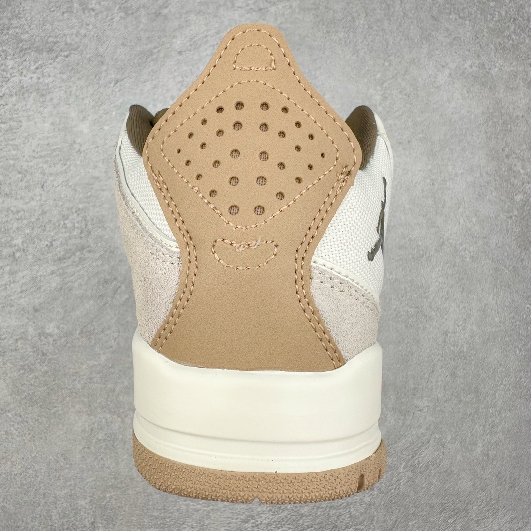 图片[8]-＃福利特价 Air Jordan Courtside AJ23 简版中帮复古休闲运动文化篮球鞋 作为AJ3到AJ4之间的过渡产品，之所以被称为AJ3的简版，它们的造型非常的相似但是也有一些差异，鞋面采用耐磨的牛剖层和人造革鞋面搭配，后跟可以明显看见Air Max气垫。出色的包裹效果让鞋子脚感非常舒适，也让脚掌以及脚面更加的贴合鞋子，在双脚落地产生冲击力的同时，可视气垫可以有效减缓力道，提高鞋子整体的稳定性，既能起到减震的作用，又能保证双足舒适的脚感。另外，灵敏的Phylon中底以及鞋帮的设计，锁住双足，也为前掌提供了有效的包裹。内衬部分采用了透气的织物材料，为脚部的舒适脚感提供了充足的条件。最后就是大底部分，大底采用的是橡胶材质，无论是日常压马路还是简单的运动，都是可以驾驭，鞋底水波纹以及其他不规则图案，也保障了鞋子充足的防滑性以及耐磨性。尺码：36 36.5 37.5 38 38.5 39 40 40.5 41 42 42.5 43 44 44.5 45-选品中心