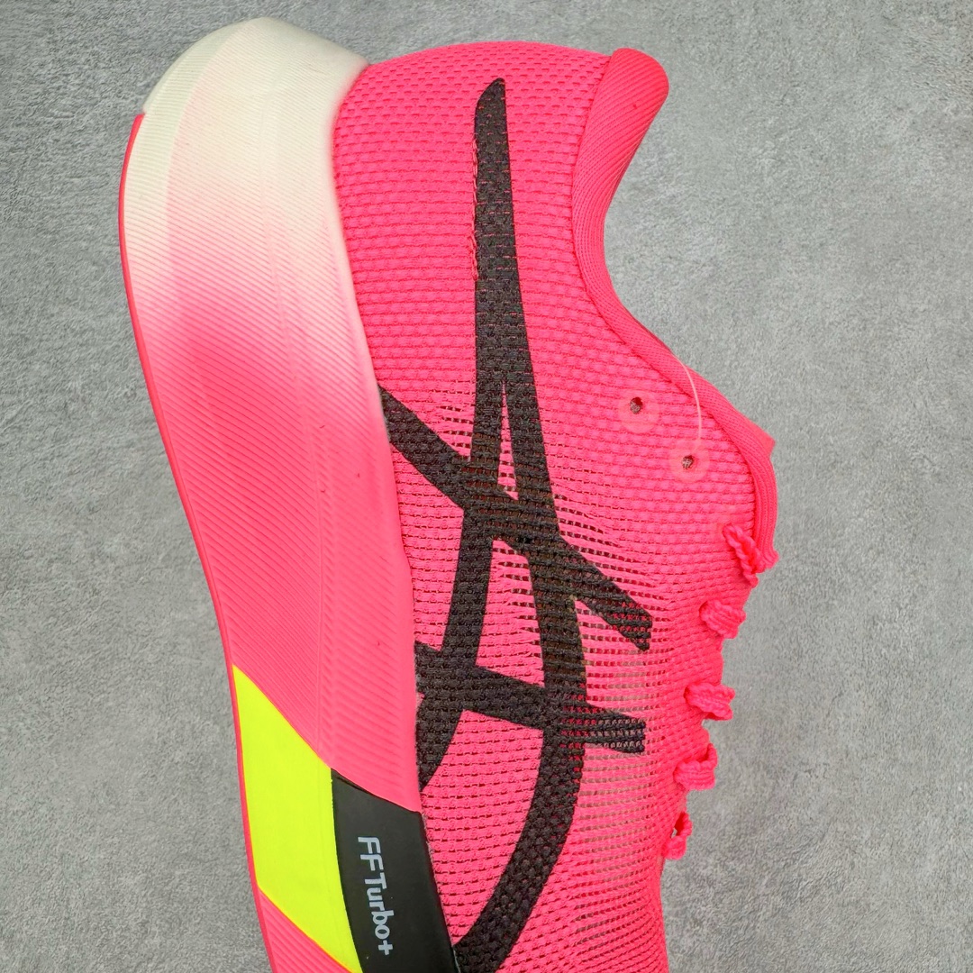 图片[6]-Asics Metaspeed Sky 亚瑟士全面进化版竞速马拉松系列低帮轻量透气缓震休闲运动跑步鞋 这款Magic Speed跑鞋使用了亚瑟士的多项跑鞋科技，中底为2020年才出现在大众视野的FF Blast，这款中底为EVA和OBC混合发泡而来，相比之前的Flytefoam中底，这款材料在缓震和回弹性能上的表现更好，更加软弹。在中底前掌位置内嵌了不对称的碳板结构，这个碳板不是为了推进的目的，而是让前掌不要形变，维持前掌弧度，保证GuideSole科技在跑步过程中发挥作用。尺码：36 36.5 37.5 38 38.5 39 40 40.5 41 42 42.5 43 44 44.5 45-选品中心