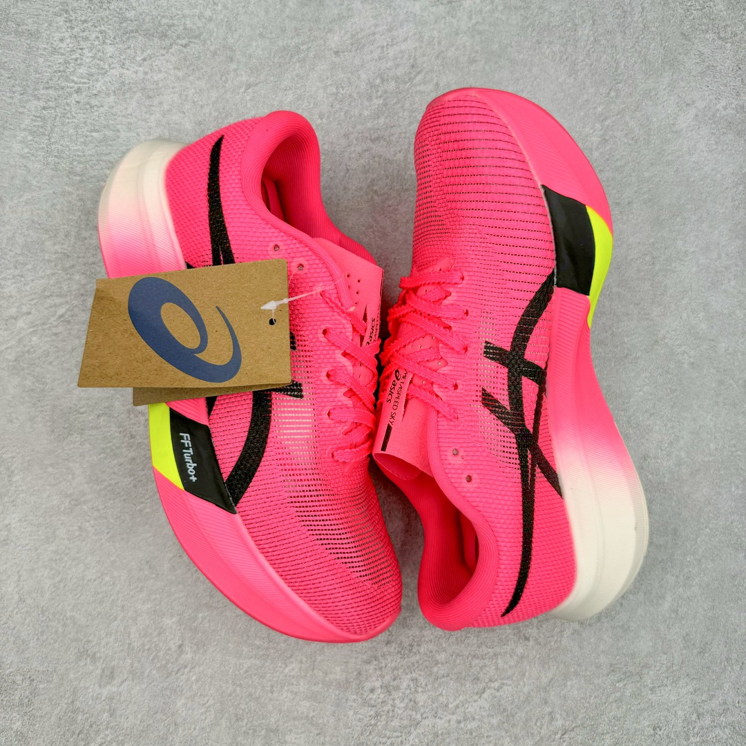 图片[3]-Asics Metaspeed Sky 亚瑟士全面进化版竞速马拉松系列低帮轻量透气缓震休闲运动跑步鞋 这款Magic Speed跑鞋使用了亚瑟士的多项跑鞋科技，中底为2020年才出现在大众视野的FF Blast，这款中底为EVA和OBC混合发泡而来，相比之前的Flytefoam中底，这款材料在缓震和回弹性能上的表现更好，更加软弹。在中底前掌位置内嵌了不对称的碳板结构，这个碳板不是为了推进的目的，而是让前掌不要形变，维持前掌弧度，保证GuideSole科技在跑步过程中发挥作用。尺码：36 36.5 37.5 38 38.5 39 40 40.5 41 42 42.5 43 44 44.5 45-选品中心