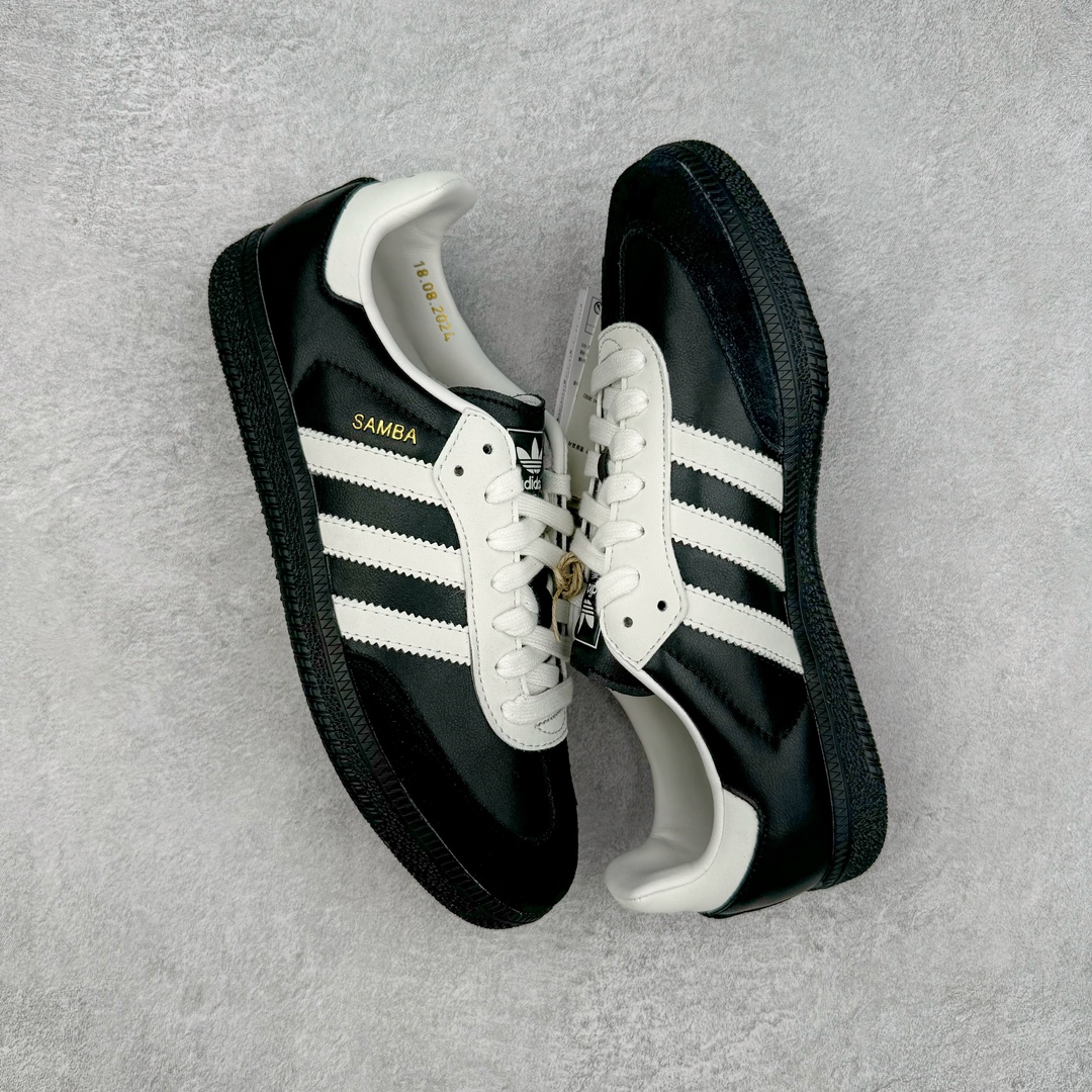 图片[3]-＃HP纯原 AD Original Samba OG 复古经典轻便板鞋 黑白熊猫 JP5282 头层牛皮加持 正确烫金高频细节 原装纳米超迁皮料 独家私模橡胶大底 原盒原配 这款桑巴鞋展示了高质量的工艺 带有装饰的超锁缝制和无缝的手感 柔软、柔软的皮革造型和标志性的3条纹完成了精致的外观 正规合身鞋带 鞋面上有绒面鞋垫 橡胶鞋底 享受正畸套筒软感 自50年代首次亮相以来就一直在赢得粉丝的青睐 尺码：36 36.5 37.5 38 38.5 39 40 40.5 41 42 42.5 43 44 44.5 45-选品中心