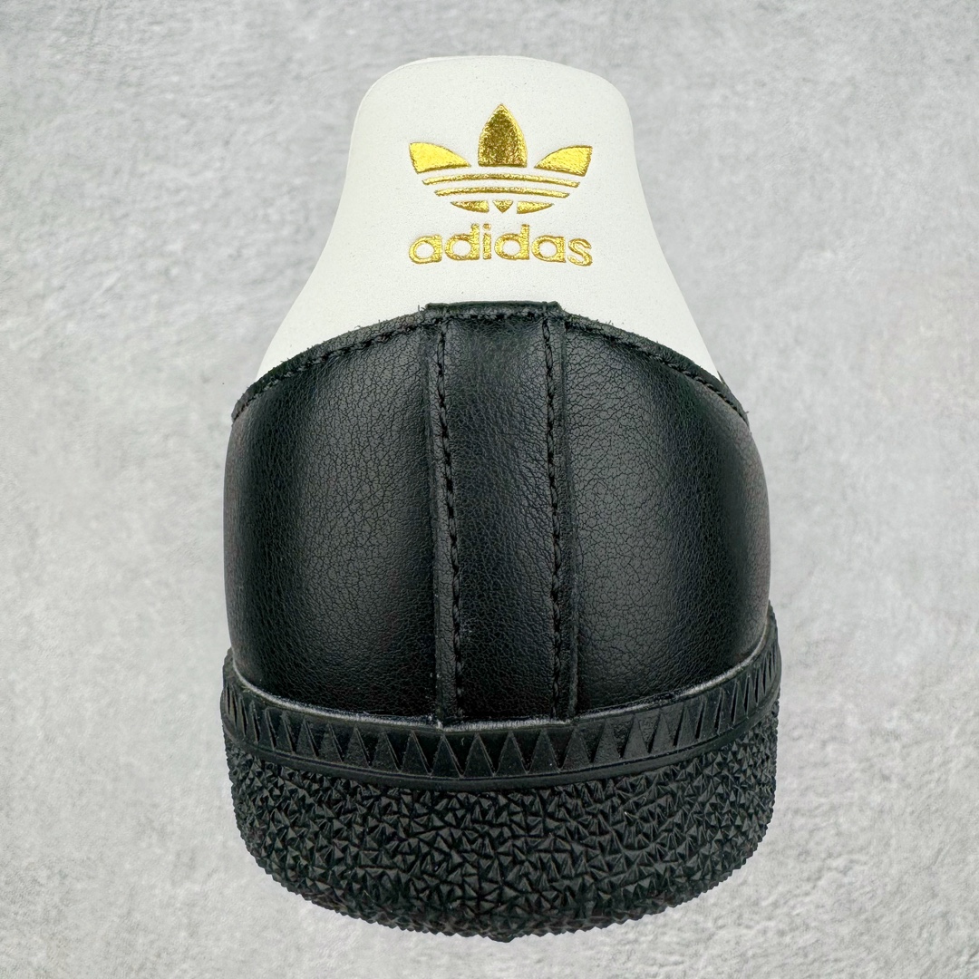 图片[8]-＃HP纯原 AD Original Samba OG 复古经典轻便板鞋 黑白熊猫 JP5282 头层牛皮加持 正确烫金高频细节 原装纳米超迁皮料 独家私模橡胶大底 原盒原配 这款桑巴鞋展示了高质量的工艺 带有装饰的超锁缝制和无缝的手感 柔软、柔软的皮革造型和标志性的3条纹完成了精致的外观 正规合身鞋带 鞋面上有绒面鞋垫 橡胶鞋底 享受正畸套筒软感 自50年代首次亮相以来就一直在赢得粉丝的青睐 尺码：36 36.5 37.5 38 38.5 39 40 40.5 41 42 42.5 43 44 44.5 45-选品中心