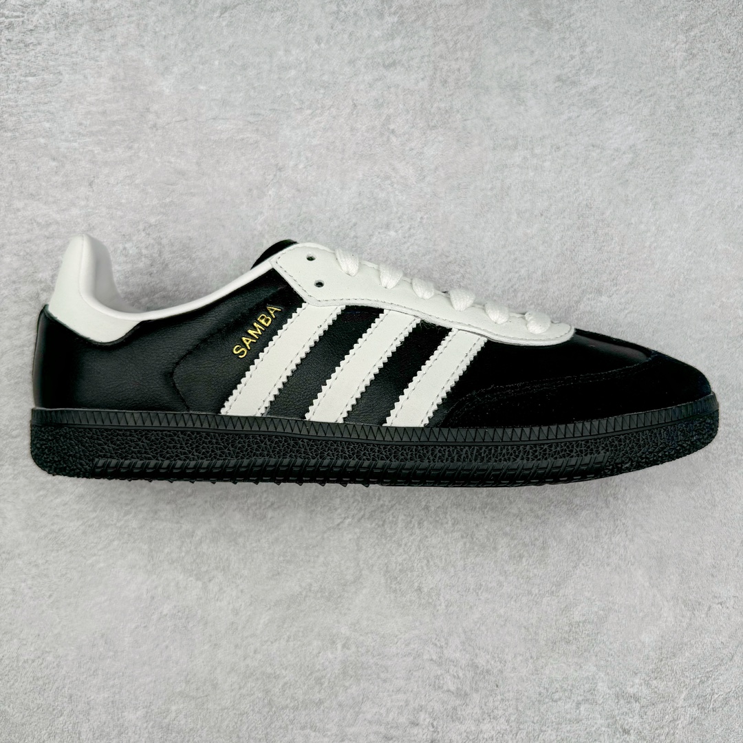 ＃HP纯原 AD Original Samba OG 复古经典轻便板鞋 黑白熊猫 JP5282 头层牛皮加持 正确烫金高频细节 原装纳米超迁皮料 独家私模橡胶大底 原盒原配 这款桑巴鞋展示了高质量的工艺 带有装饰的超锁缝制和无缝的手感 柔软、柔软的皮革造型和标志性的3条纹完成了精致的外观 正规合身鞋带 鞋面上有绒面鞋垫 橡胶鞋底 享受正畸套筒软感 自50年代首次亮相以来就一直在赢得粉丝的青睐 尺码：36 36.5 37.5 38 38.5 39 40 40.5 41 42 42.5 43 44 44.5 45-选品中心