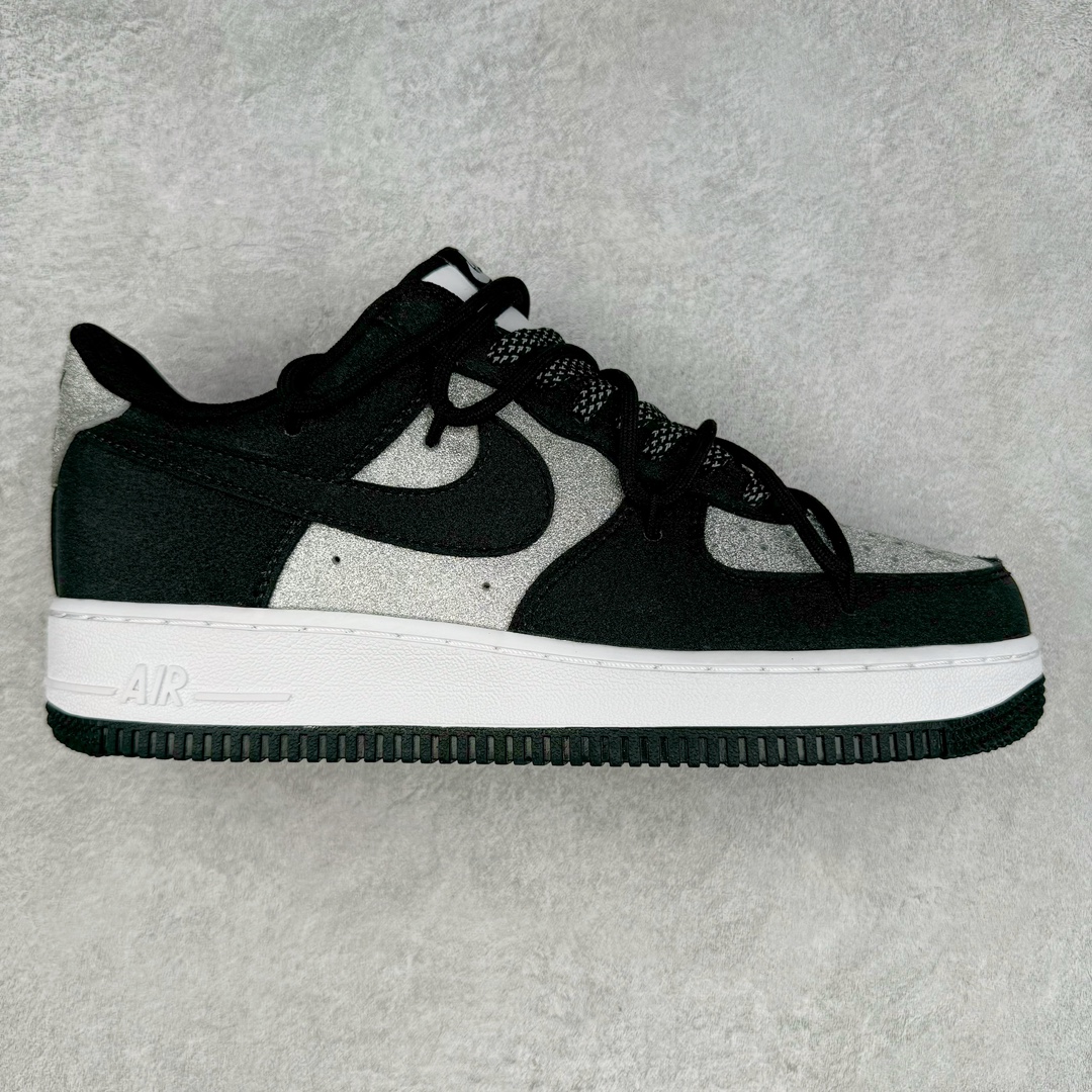 NK Air Force 1´07 Low 空军一号低帮百搭休闲运动板鞋 ZH0316-033 柔软、弹性十足的缓震性能和出色的中底设计 横跨复古与现代的外型结合 造就出风靡全球 三十多年的Force 1 直到今天还深受青睐 尺码:36 36.5 37.5 38 38.5 39 40 40.5 41 42 42.5 43 44 44.5 45-选品中心