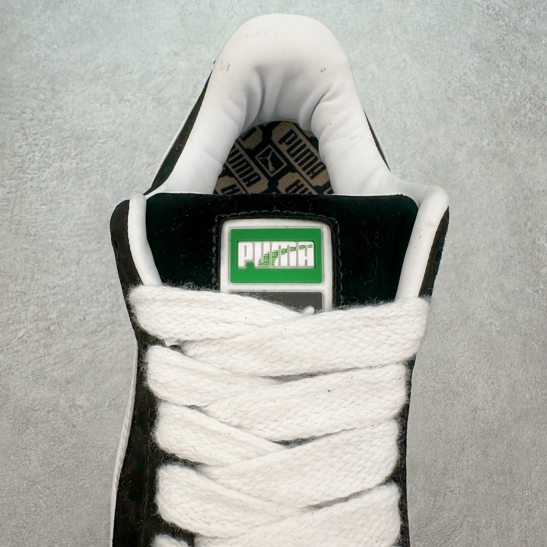 图片[5]-PUMA SUEDE XL 彪马新款面包鞋男女同款复古休闲板鞋 赠送一双鞋带 鞋身通体采用细腻的麂皮材质 厚实柔软 质感出众 鞋侧保留PUMA标志性跑道图案 侧面与后跟点缀金属色PUMA LOGO 兼具辨识度与细节感 加厚鞋垫、饱满鞋舌 搭配加宽扁形鞋带 使得穿着感更加贴合与舒适 值得一提的是 本季SUEDE XL鞋款以黑色、红色及蓝色最为瞩目 经典黑的配色 在低调之余可轻松驾驭任何潮流风格造型 而高饱和度的配色 则是当之无愧的早春出街利器。货号： 395205 尺码：36 37 37.5 38 38.5 39 40 40.5 41 42 42.5 43 44 45-选品中心