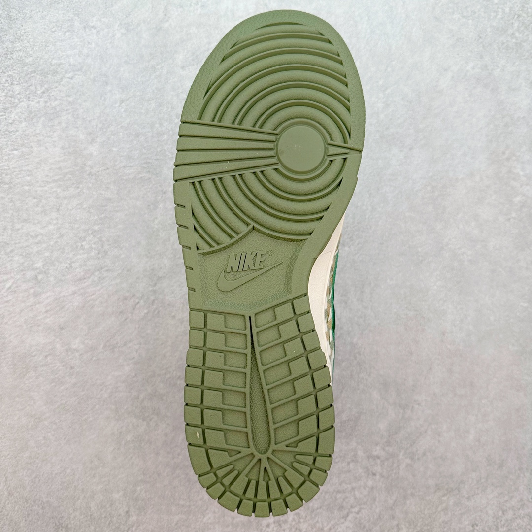 图片[9]-NK Dunk Low 定制配色 DQ1098-358 大厂出品 极力推荐 原装头层材料 独家版型蒸餾加工帶來的是更好的视觉和脚感体验大厂纯原品质出货 清洁度 电绣工艺 皮料切割干净无任何毛边 细节完美 尺码：36 36.5 37.5 38 38.5 39 40 40.5 41 42 42.5 43 44 44.5 45 46 47.5-选品中心