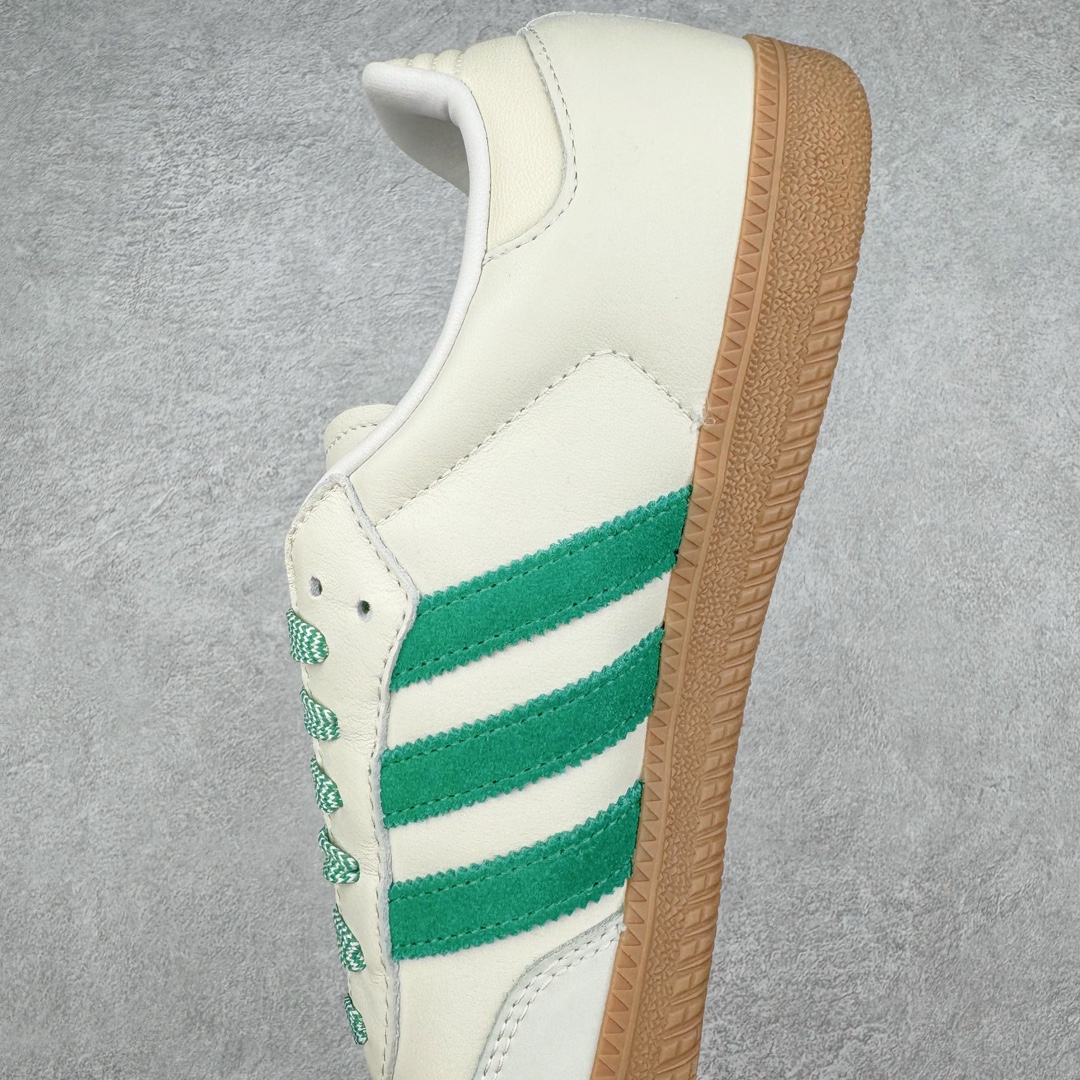 图片[7]-＃HP纯原 AD Original Samba OG 复古经典轻便板鞋 JI3906 头层牛皮加持 正确烫金高频细节 原装纳米超迁皮料 独家私模橡胶大底 原盒原配 这款桑巴鞋展示了高质量的工艺 带有装饰的超锁缝制和无缝的手感 柔软、柔软的皮革造型和标志性的3条纹完成了精致的外观 正规合身鞋带 鞋面上有绒面鞋垫 橡胶鞋底 享受正畸套筒软感 自50年代首次亮相以来就一直在赢得粉丝的青睐 尺码：36 36.5 37.5 38 38.5 39 40 40.5 41 42 42.5 43 44 44.5 45-选品中心