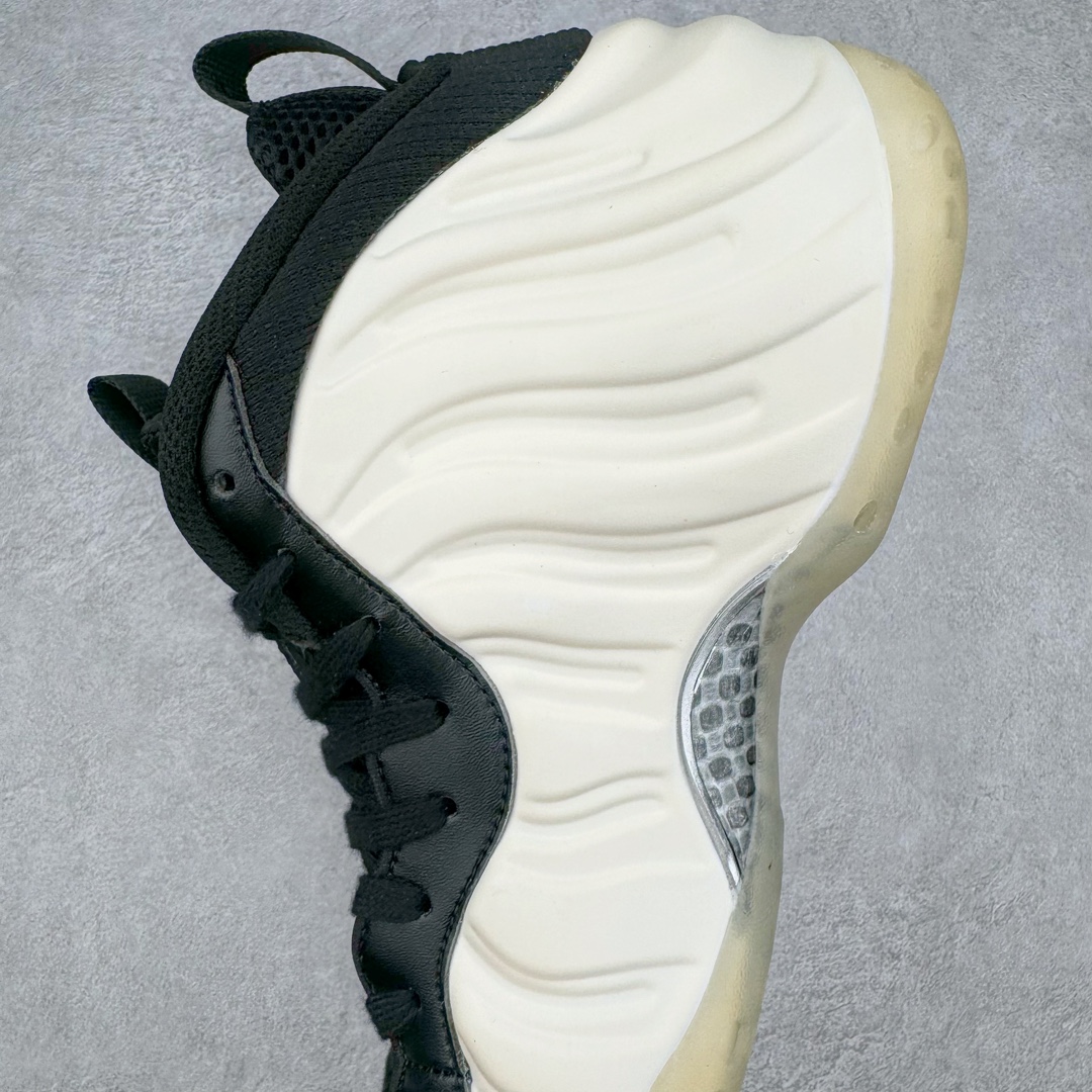 图片[7]-＃纯原特价福利 NK Air Foamposite Pro 奶油喷 FD5855-002 莞产原底面 公司渠道同模具 鞋型发泡360度无死角 双层Zoom气垫植入 中底完美注胶 搭载原厂碳纤维材质 诞生于1997年的NK Air Foamposite系列可以说是整个球鞋历史上最为经典的系列之一 也就是我们常说的“喷”和“泡” 其中“喷”由Foamposite One代言人Penny的英文音译而来 而“泡”则来源于另一款鞋型 Foamposite Pro中\\\”pro\\\”的音译 在诞生初期 由于高昂的造价以及超前的外形 Foamposite系列的反对者不在少数 甚至有人认为这款鞋会毁掉整个球鞋行业 但事实证明这双灵感来自于甲虫 自带“黑科技”鞋面以及双层Zoom+大块碳板的太空球鞋不仅受到了大众的接受与追捧 并且成功的影响了篮球鞋的发展 尺码：38.5 39 40 40.5 41 42 42.5 43 44 44.5 45 46-选品中心