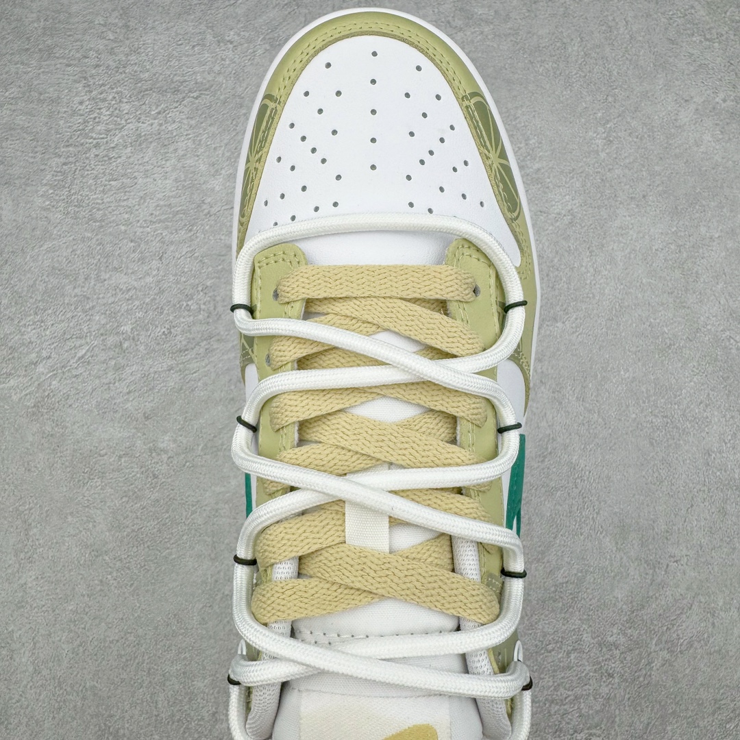 图片[4]-＃YC纯原福利 NK Dunk Low 酒鬼 DV0833-100 定制系列天花板 无原鞋不开发 全系列得物原鞋一比一校对开发 配色持续更新中 终端对接 优势输出 全套原厂楦头原纸板数据档案倾力打造 原汁原味莞产 极致还原 圈内最强针车工艺 高端零售指定版 广东原厂配套原盒原标 鞋盒分三个尺码段 原厂冲刀 超高清洁度 全鞋零毛边皮料切割 采用原厂百宏鞋带以及原厂百宏织唛舌标 内标可供原厂几率过验 进口原装条纹中底布 四线拉帮白色点胶 原厂拉帮手法遵循公司 原厂电绣 极致还原 尺码：40 40.5 41 42 42.5 43 44 44.5 45 46-选品中心