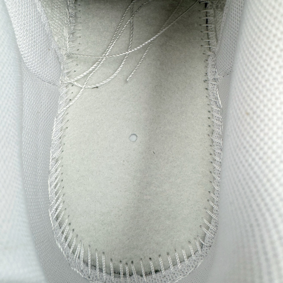 图片[10]-＃YC纯原福利 NK Dunk Low 酒鬼 DV0833-100 定制系列天花板 无原鞋不开发 全系列得物原鞋一比一校对开发 配色持续更新中 终端对接 优势输出 全套原厂楦头原纸板数据档案倾力打造 原汁原味莞产 极致还原 圈内最强针车工艺 高端零售指定版 广东原厂配套原盒原标 鞋盒分三个尺码段 原厂冲刀 超高清洁度 全鞋零毛边皮料切割 采用原厂百宏鞋带以及原厂百宏织唛舌标 内标可供原厂几率过验 进口原装条纹中底布 四线拉帮白色点胶 原厂拉帮手法遵循公司 原厂电绣 极致还原 尺码：40 40.5 41 42 42.5 43 44 44.5 45 46-选品中心