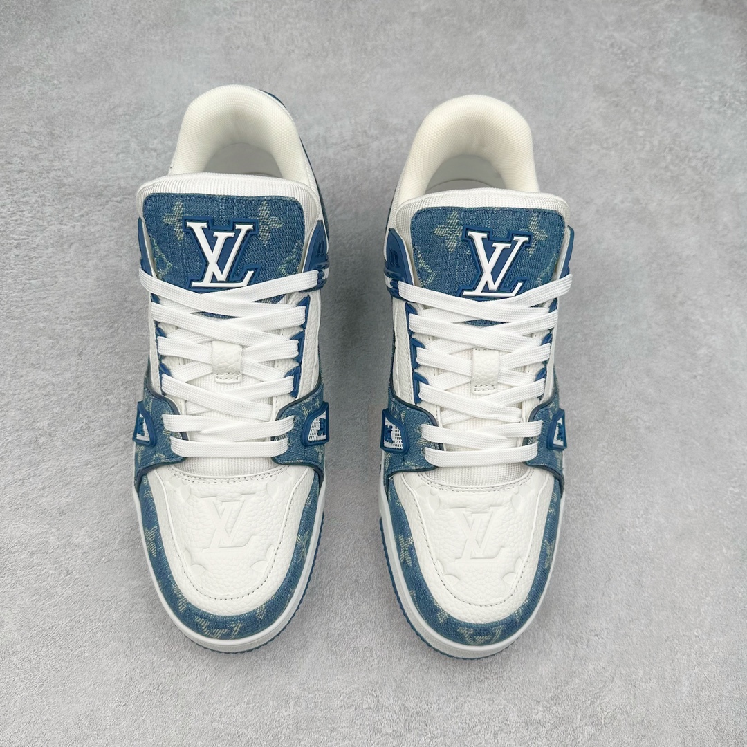 图片[2]-＃FZ纯原福利 Louis Vuitton Trainer lv时装走秀运动鞋 实力大厂出品 平台专供 成熟的做工稳定的品控 完美鞋型超高的清洁度 零毛边线头瑕疵 全套原楦原纸版原鞋开模 全网最具灵魂的版型 正确原装黄色鞋盒 正确中底印花 鞋面印花3D高频深度立体 全鞋电脑针车 紧密相连 针距密度一致 环保乳胶注塑鞋垫 厚度脚感还原原版 皮面裁剪部位 统一油边封口工艺 原装橡胶大底含胶量大底组合零偏差 专柜全套包装 防尘袋 说明书 质保卡 男女鞋 尺码：35 36 37 38 39 40 41 42 43 44 45-选品中心