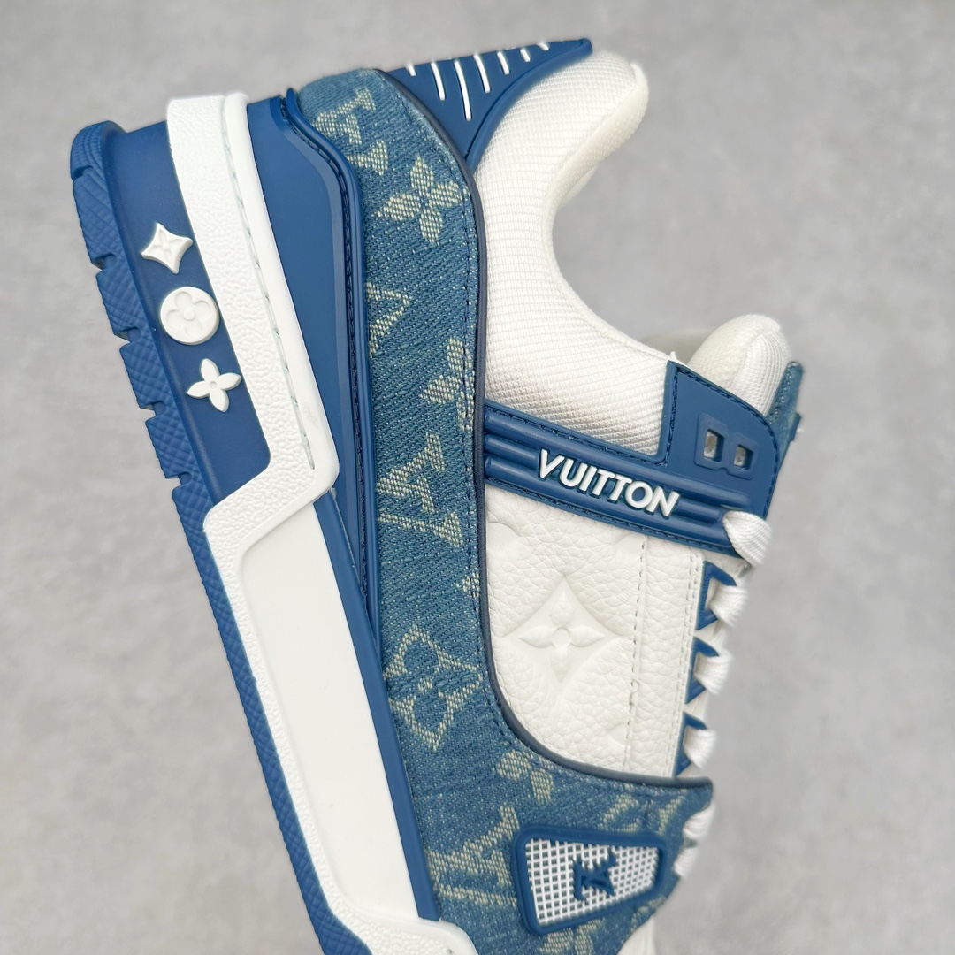 图片[6]-＃FZ纯原福利 Louis Vuitton Trainer lv时装走秀运动鞋 实力大厂出品 平台专供 成熟的做工稳定的品控 完美鞋型超高的清洁度 零毛边线头瑕疵 全套原楦原纸版原鞋开模 全网最具灵魂的版型 正确原装黄色鞋盒 正确中底印花 鞋面印花3D高频深度立体 全鞋电脑针车 紧密相连 针距密度一致 环保乳胶注塑鞋垫 厚度脚感还原原版 皮面裁剪部位 统一油边封口工艺 原装橡胶大底含胶量大底组合零偏差 专柜全套包装 防尘袋 说明书 质保卡 男女鞋 尺码：35 36 37 38 39 40 41 42 43 44 45-选品中心