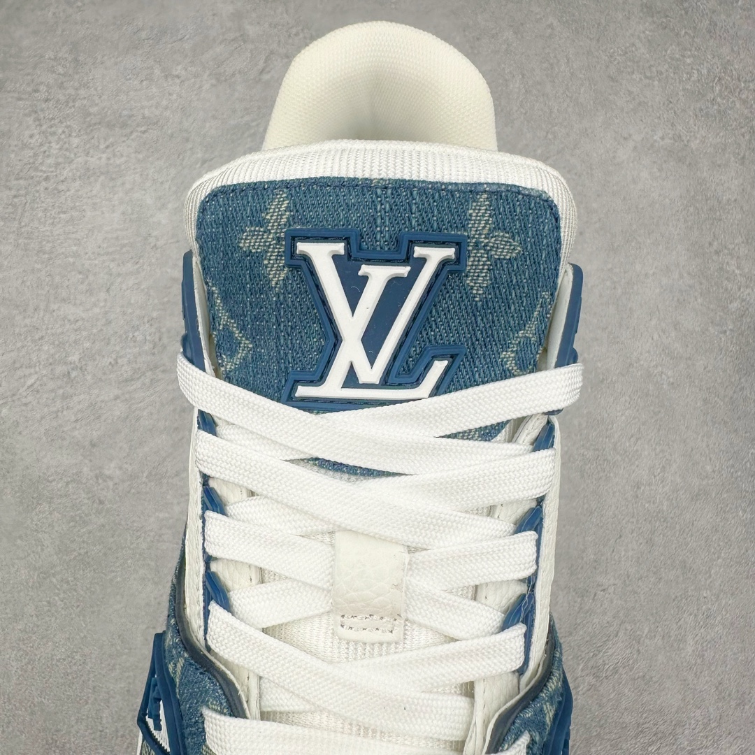 图片[5]-＃FZ纯原福利 Louis Vuitton Trainer lv时装走秀运动鞋 实力大厂出品 平台专供 成熟的做工稳定的品控 完美鞋型超高的清洁度 零毛边线头瑕疵 全套原楦原纸版原鞋开模 全网最具灵魂的版型 正确原装黄色鞋盒 正确中底印花 鞋面印花3D高频深度立体 全鞋电脑针车 紧密相连 针距密度一致 环保乳胶注塑鞋垫 厚度脚感还原原版 皮面裁剪部位 统一油边封口工艺 原装橡胶大底含胶量大底组合零偏差 专柜全套包装 防尘袋 说明书 质保卡 男女鞋 尺码：35 36 37 38 39 40 41 42 43 44 45-选品中心